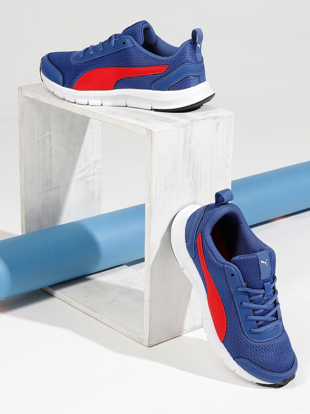 

Puma Kids Blue White Colorblocked Racer JR Sneakers