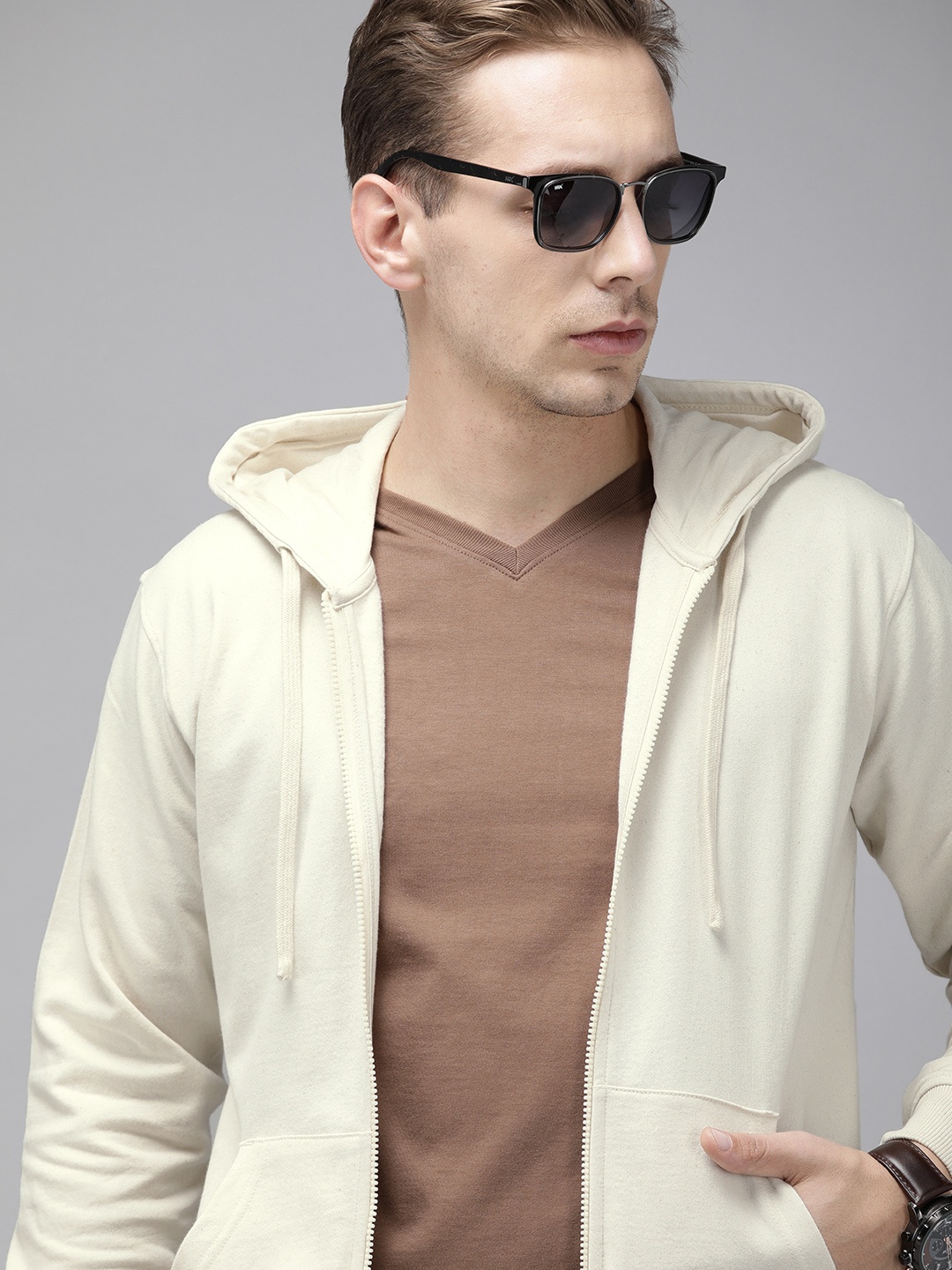 

Roadster Men Cream-Coloured Solid Hooded Sweatshirt