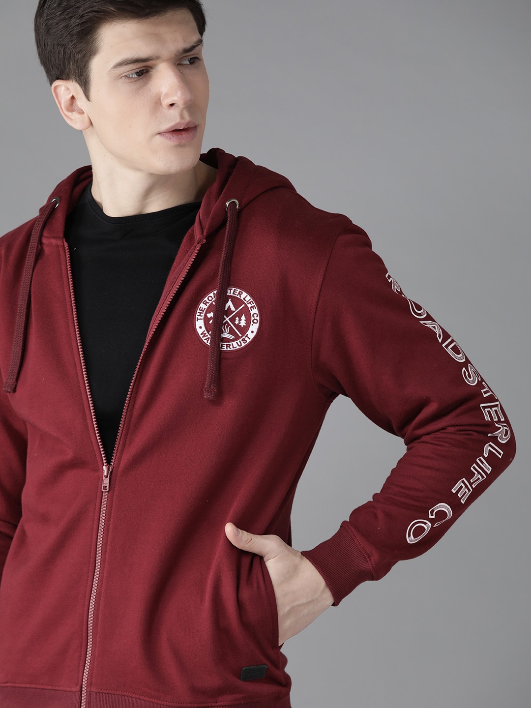 

Roadster Men Maroon & White Solid Hooded Sweatshirt