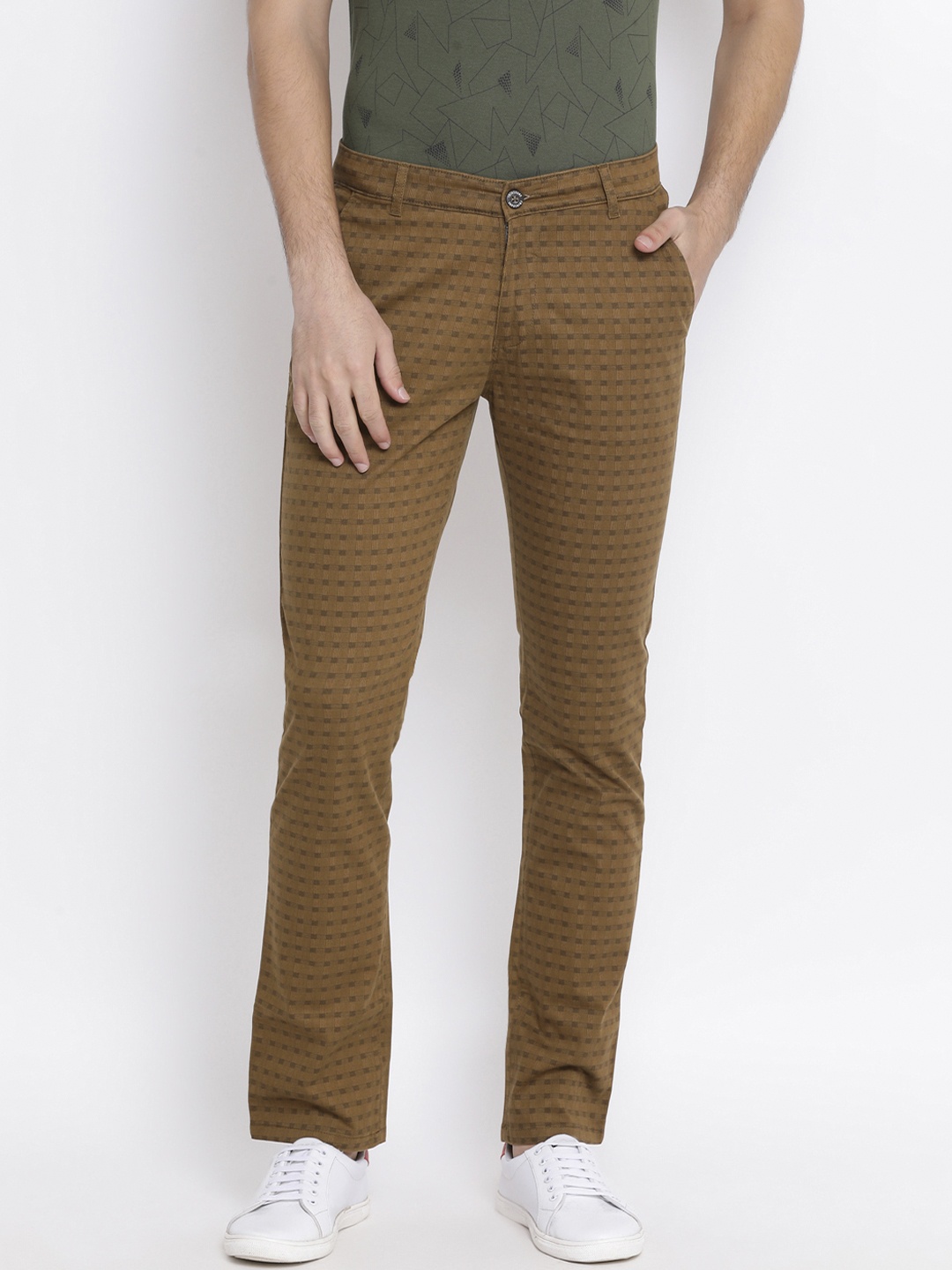

Crimsoune Club Men Brown Slim Fit Checked Regular Trousers