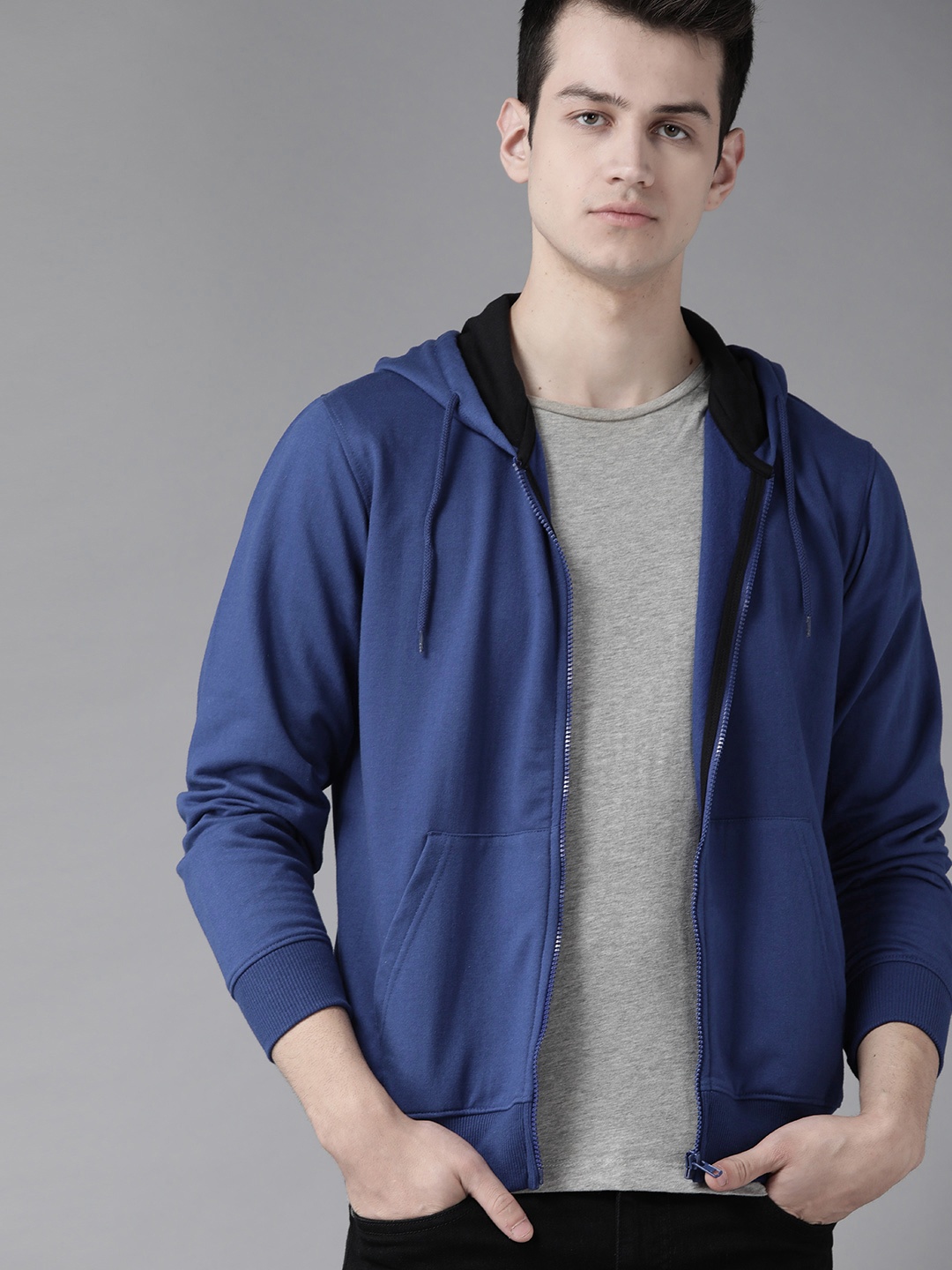 

Roadster Men Navy Blue Solid Hooded Sweatshirt