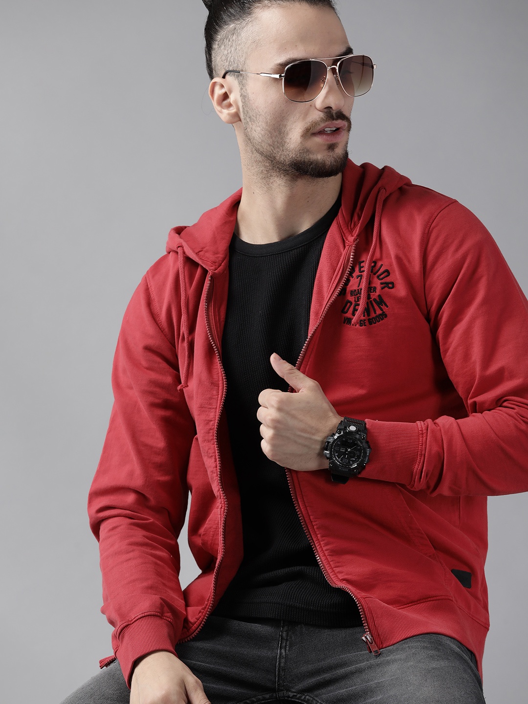 

Roadster Men Red Solid Hooded Sweatshirt