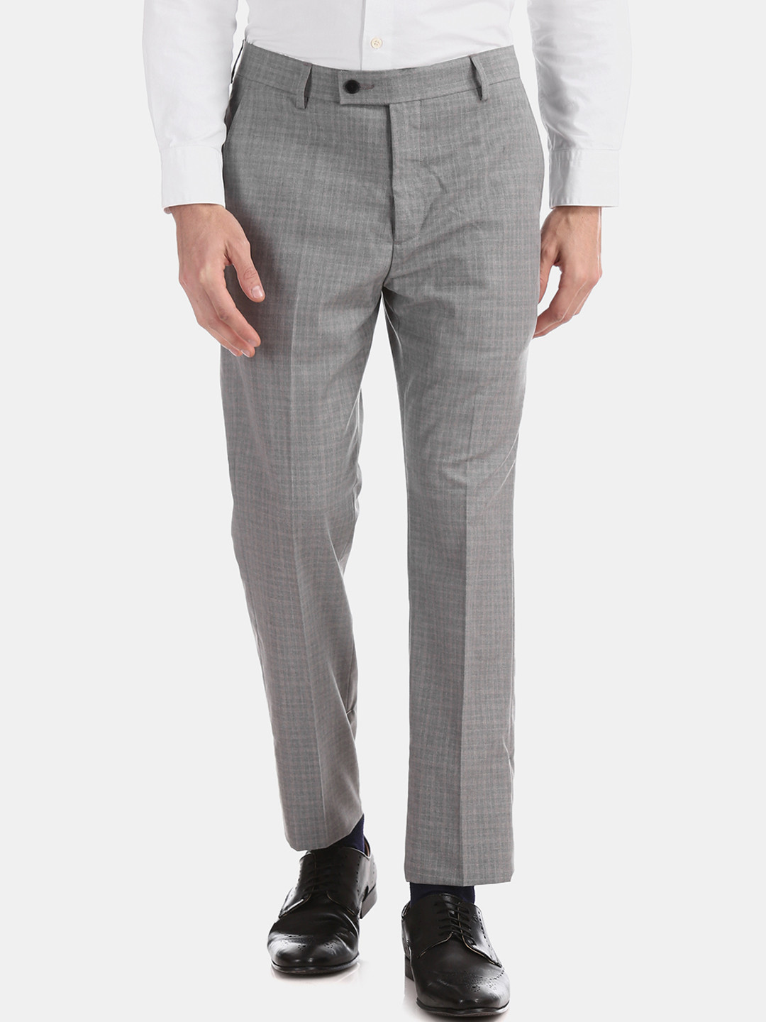 

Arrow Men Grey Tapered Fit Checked Formal Trousers