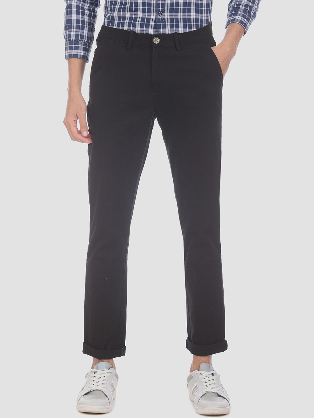 

RUF & TUF Men Black Slim Fit Solid Regular Trousers