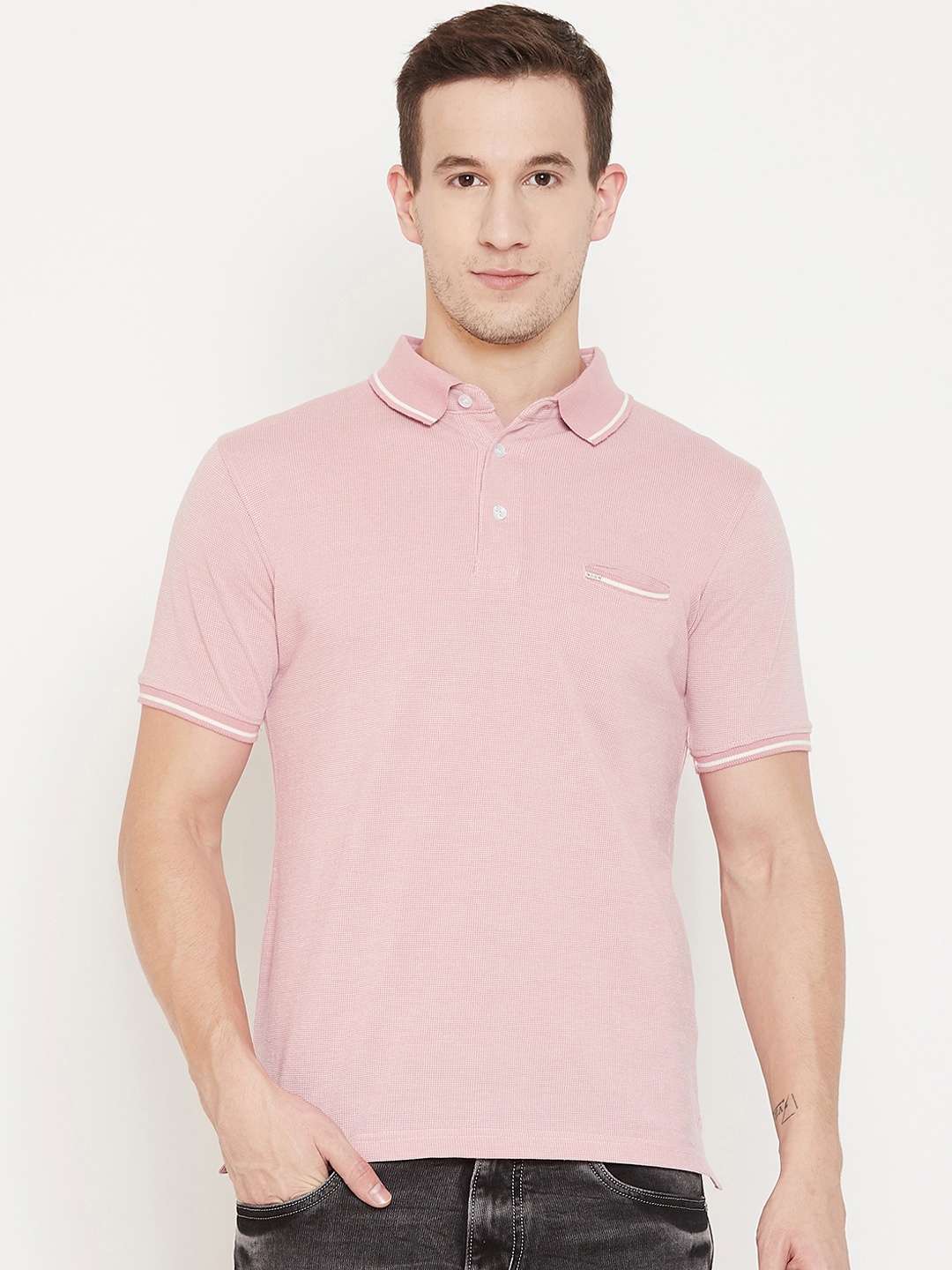 

Okane Men Pink Solid Polo Collar T-shirt