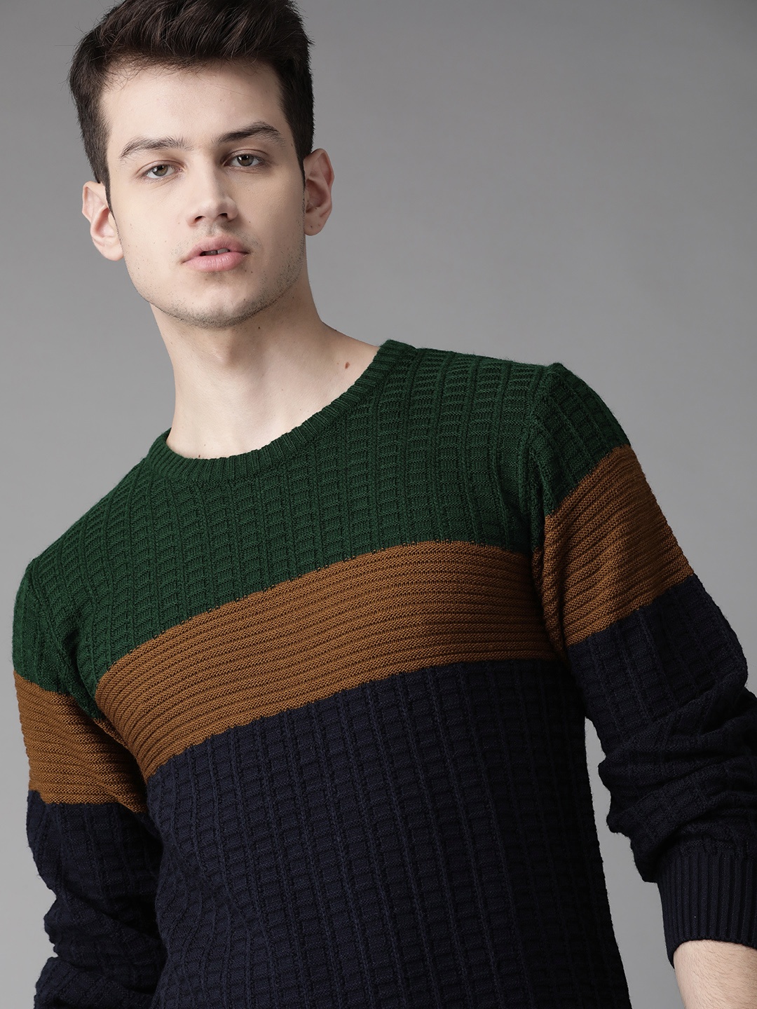 

Roadster Men Green & Navy Blue Colourblocked Pullover Sweater