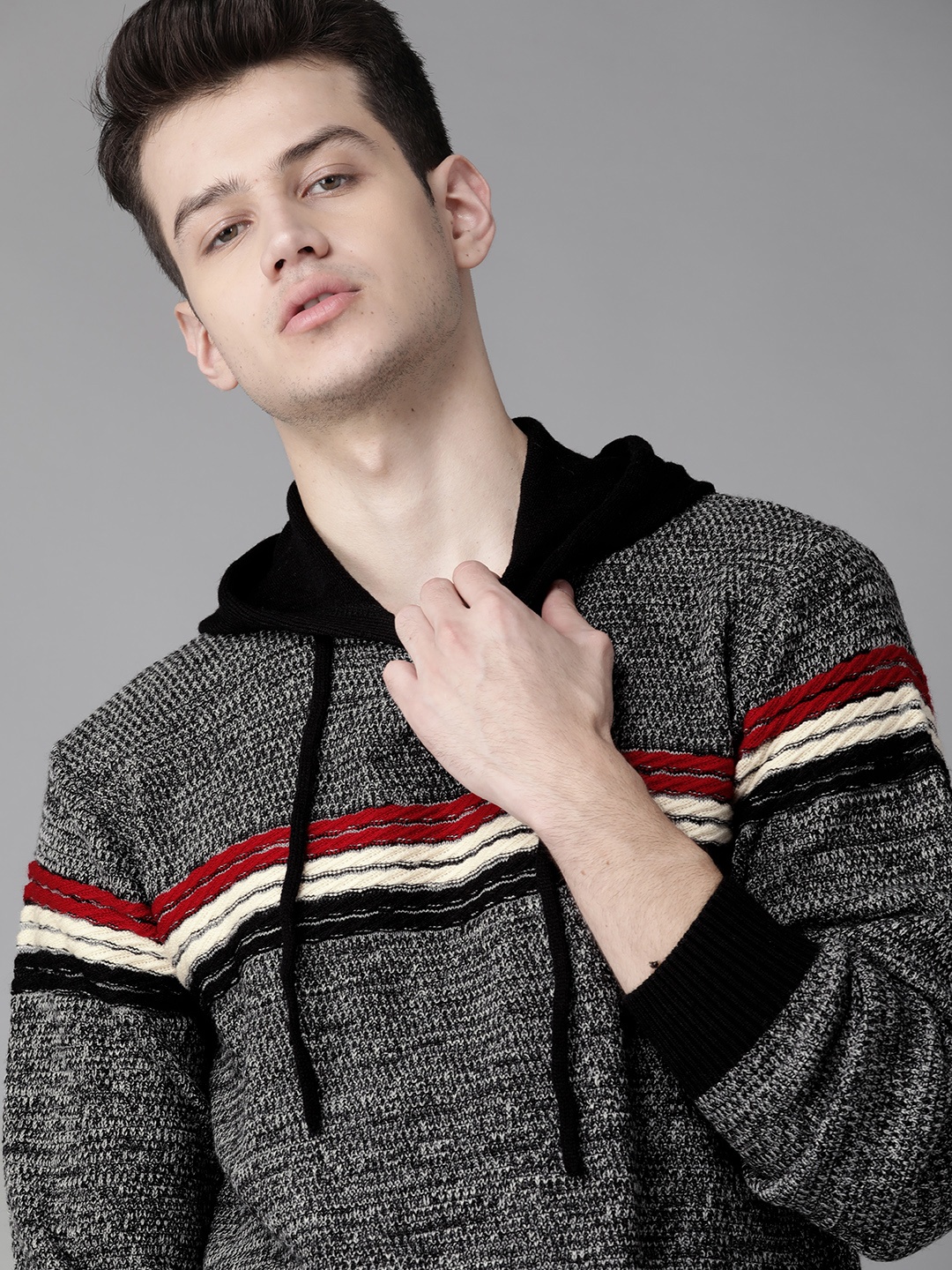 

Roadster Men Charcoal Grey Striped Detail Hooded Pullover Sweater