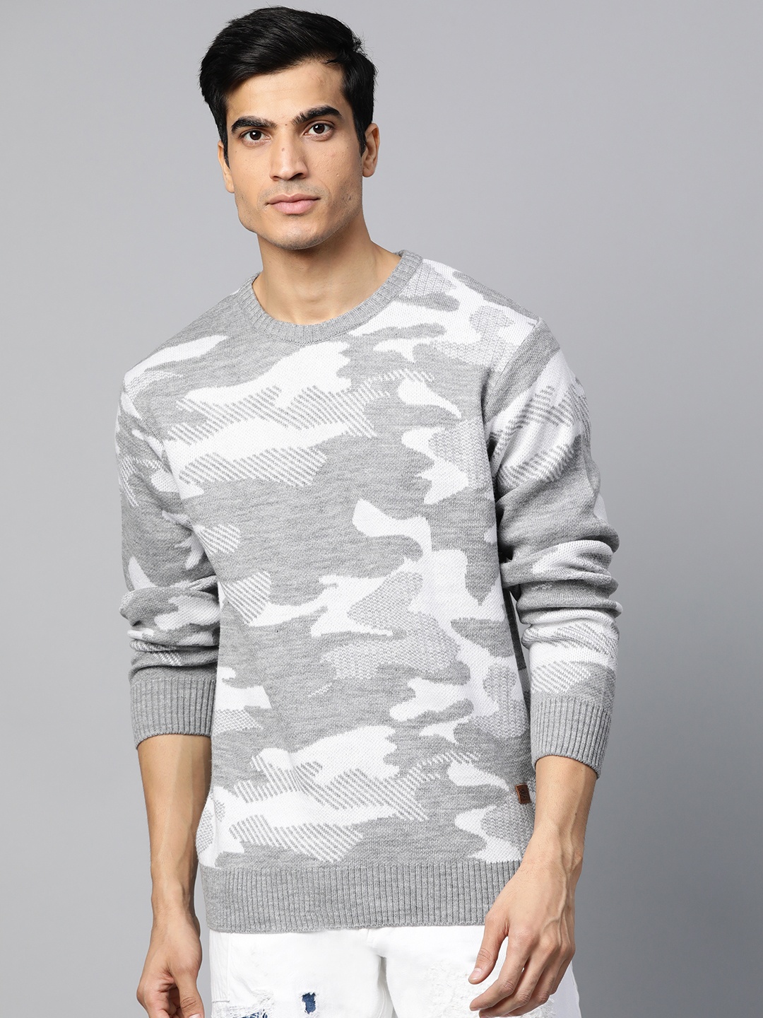 

Roadster Men Grey Melange & White Camouflage Self Design Pullover Sweater
