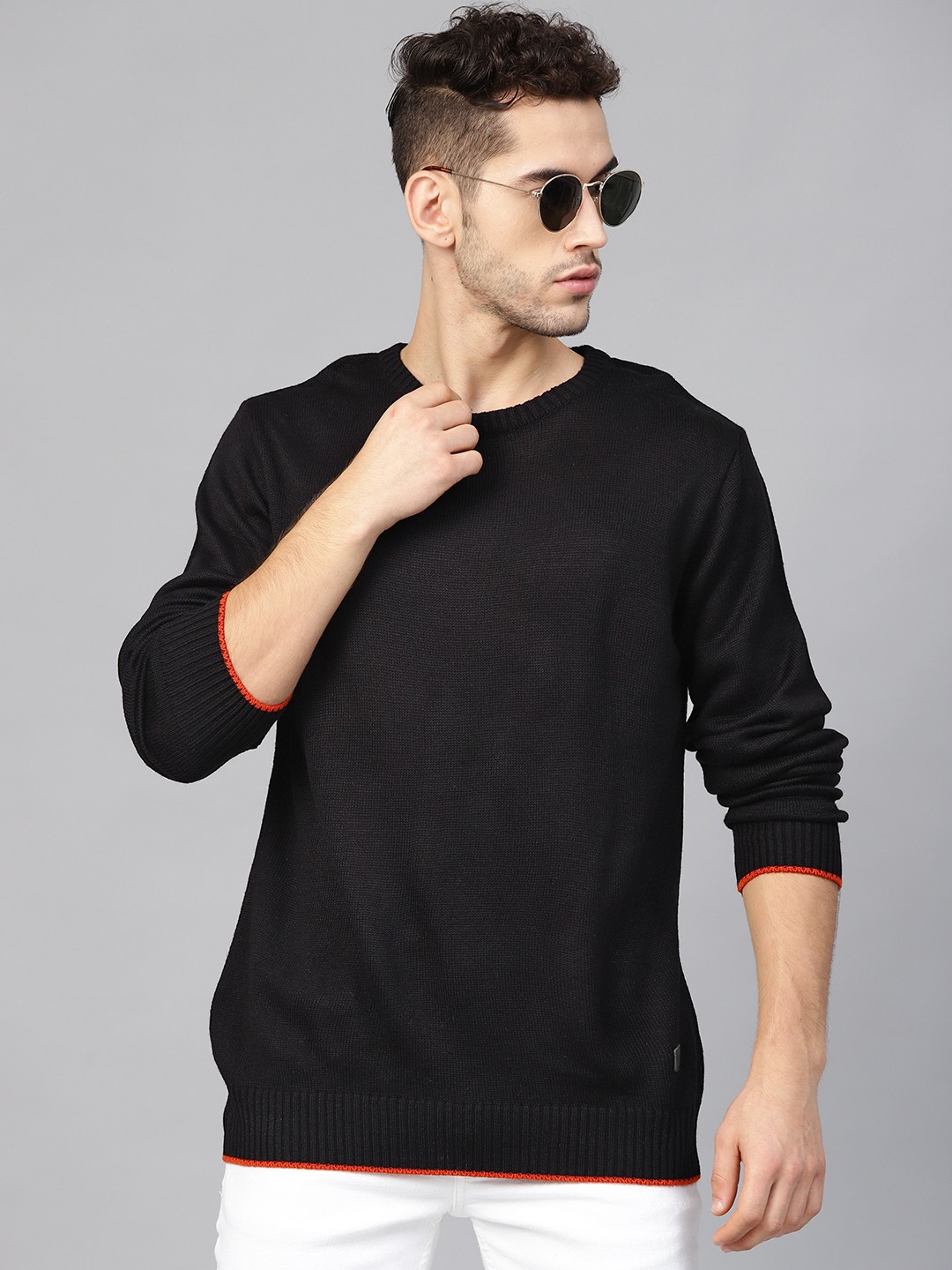 

Roadster Men Black Solid Pullover Sweater
