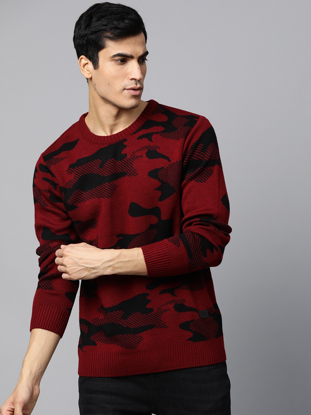 

Roadster Men Maroon & Black Abstract Self Design Pullover Sweater
