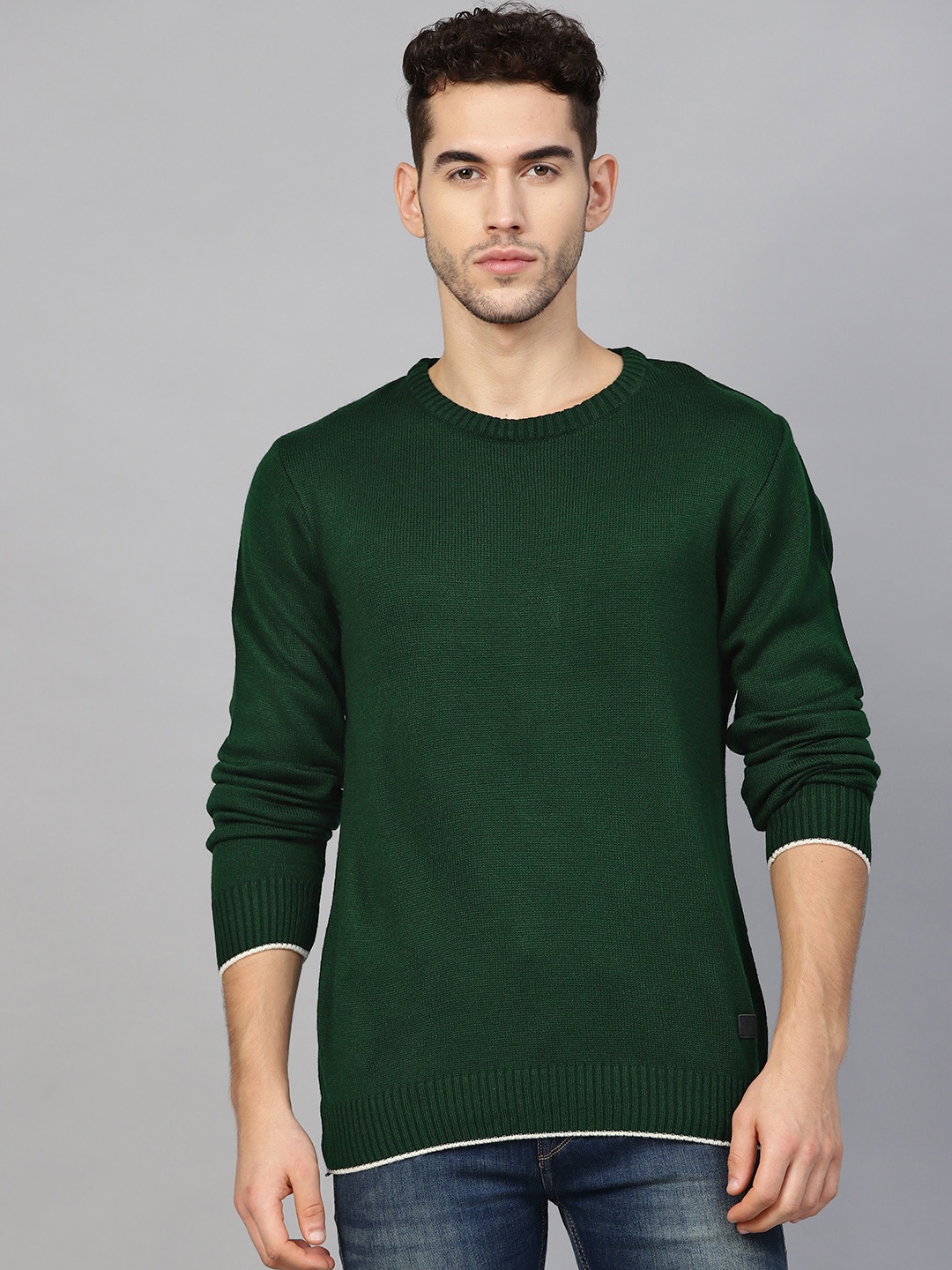 

Roadster Men Green Solid Pullover Sweater