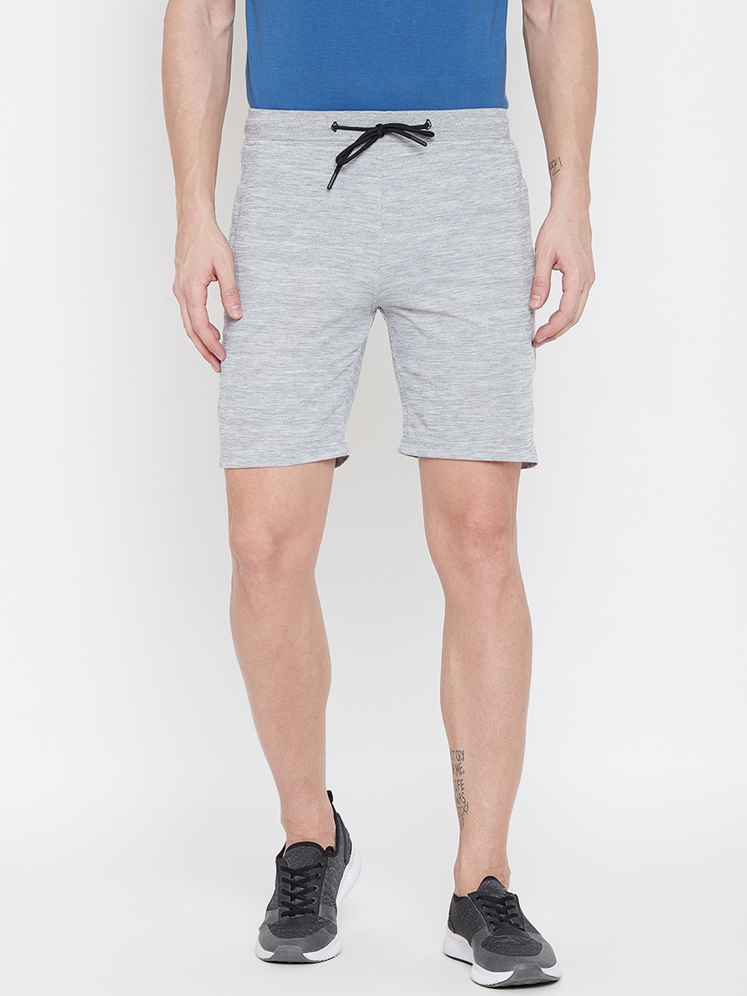 

Okane Men Grey Solid Regular Fit Regular Shorts