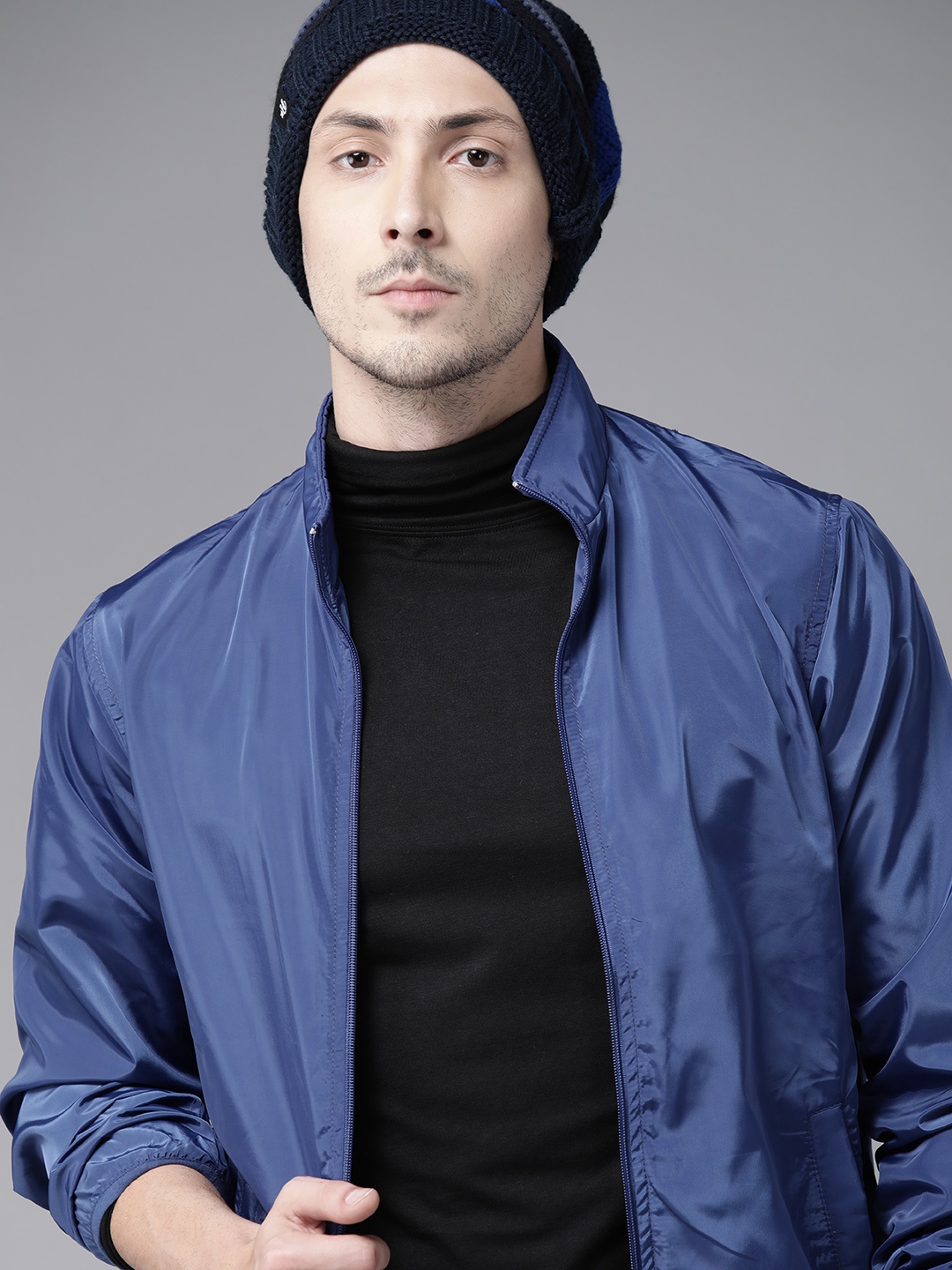 

Roadster Men Blue Solid Lightweight Tailored Jacket