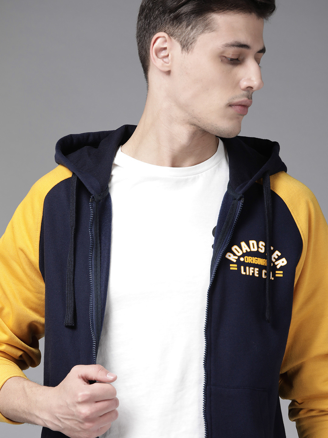 

Roadster Men Navy Blue & Yellow Solid Front-Open Hooded Sweatshirt