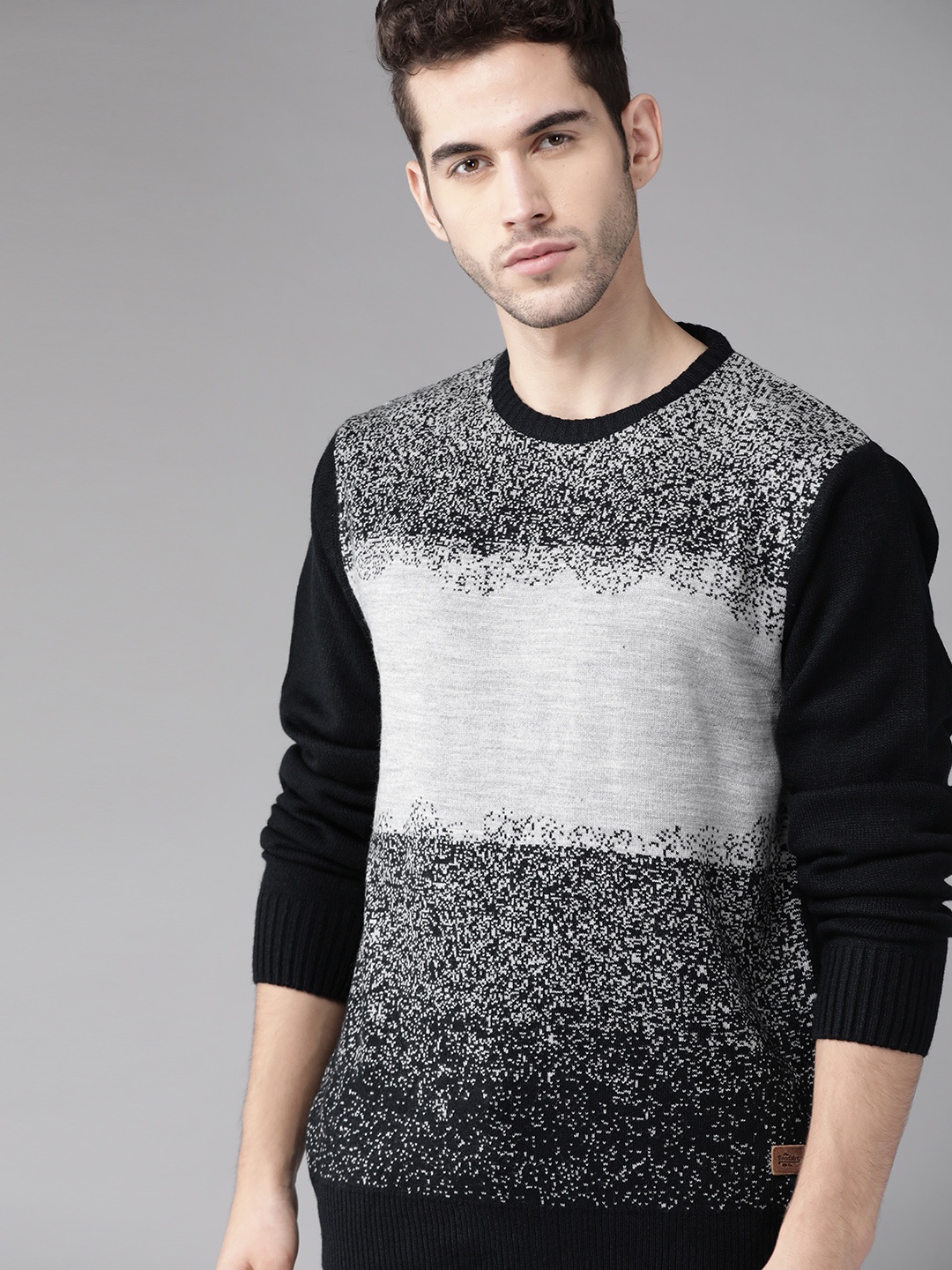 

Roadster Men Grey Melange & Black Self Design Pullover Sweater