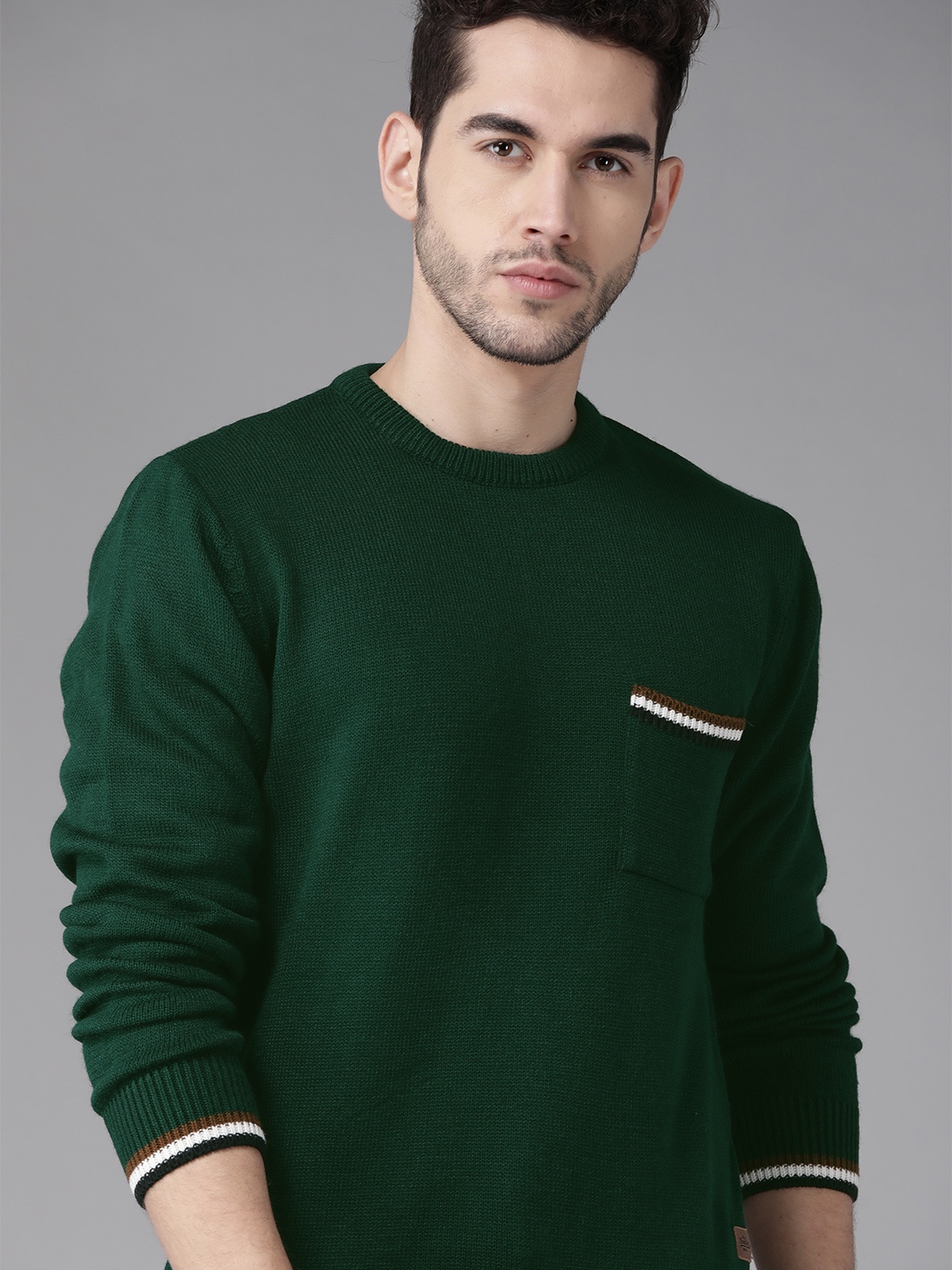 

Roadster Men Green Solid Pullover
