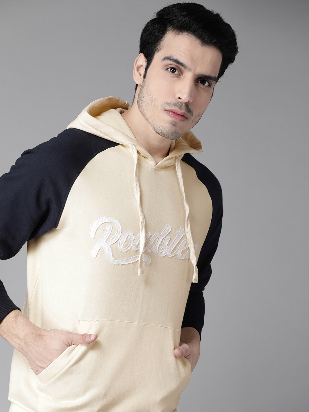 

Roadster Men Cream-Coloured & White Solid Hooded Sweatshirt
