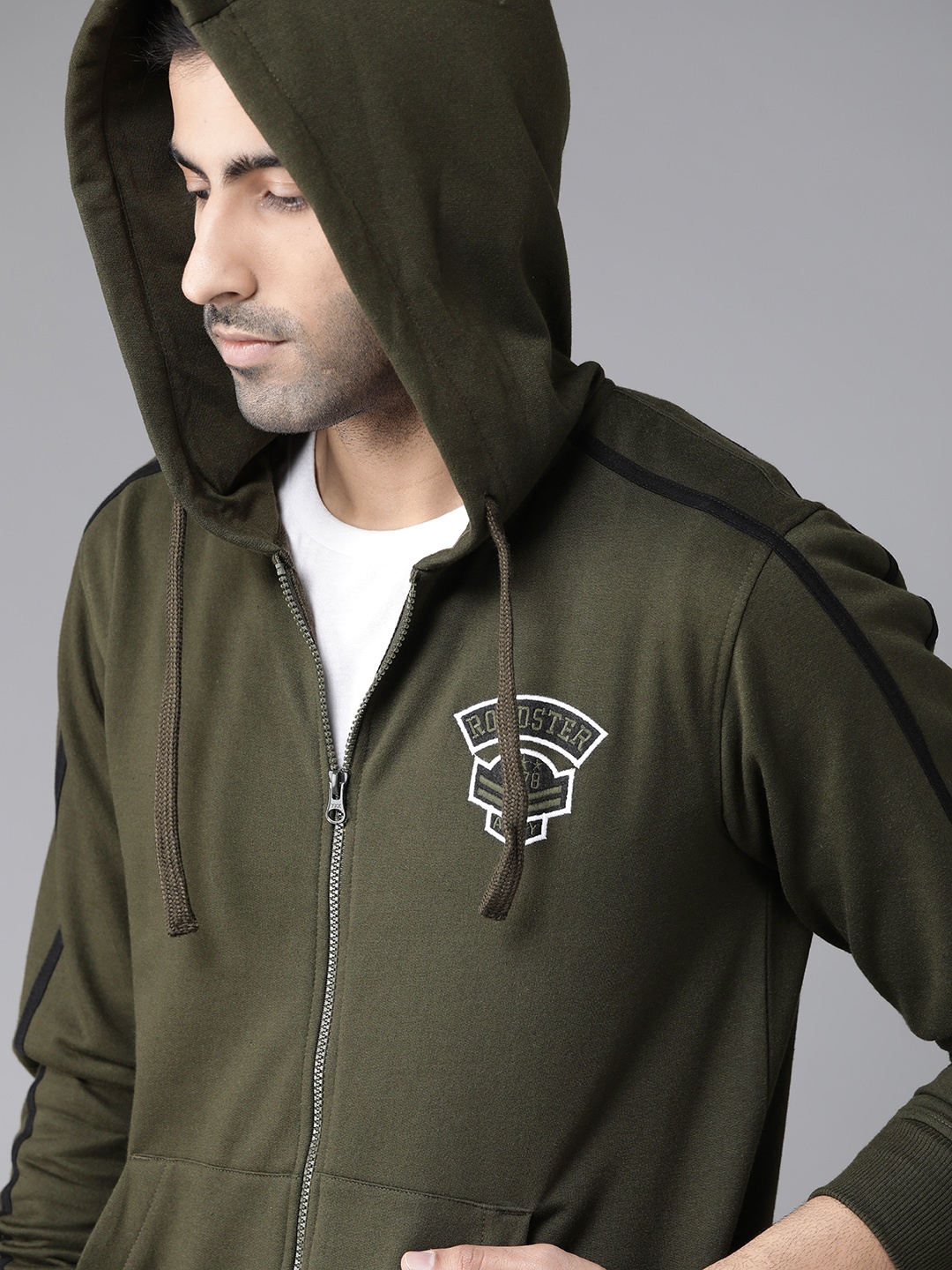 

Roadster Men Olive Green Solid Hooded Sweatshirt