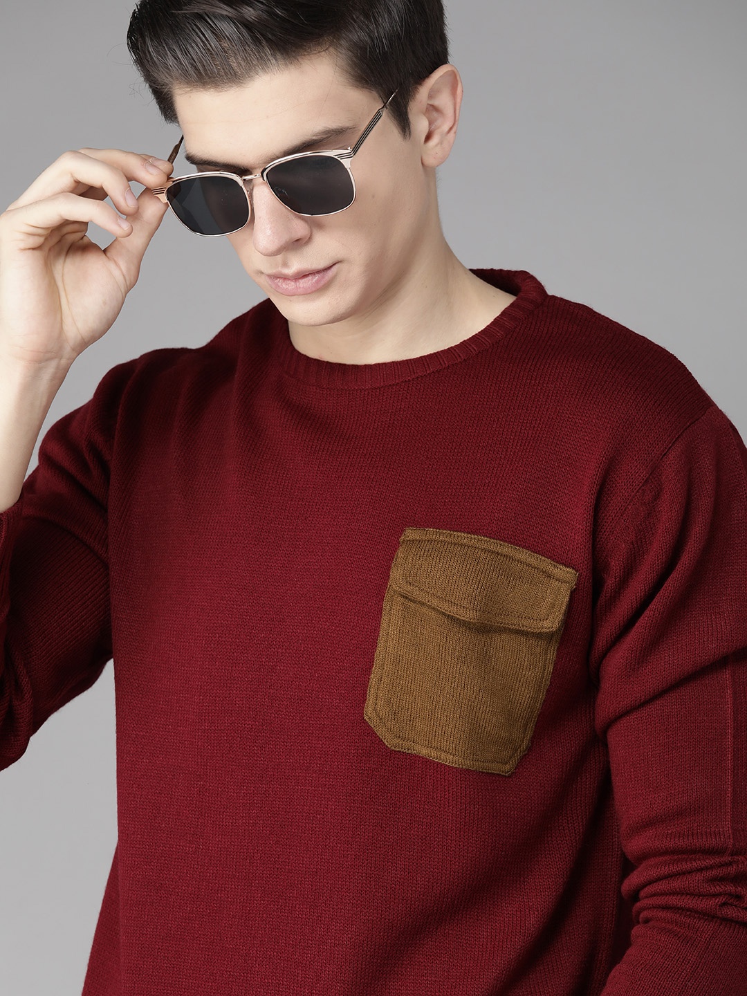 

Roadster Men Maroon Solid Pullover Sweater