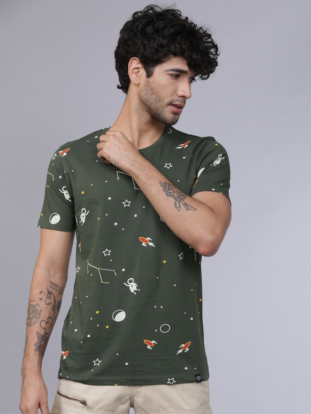 

LOCOMOTIVE Men Olive Green & White Printed Slim Fit Round Neck T-shirt