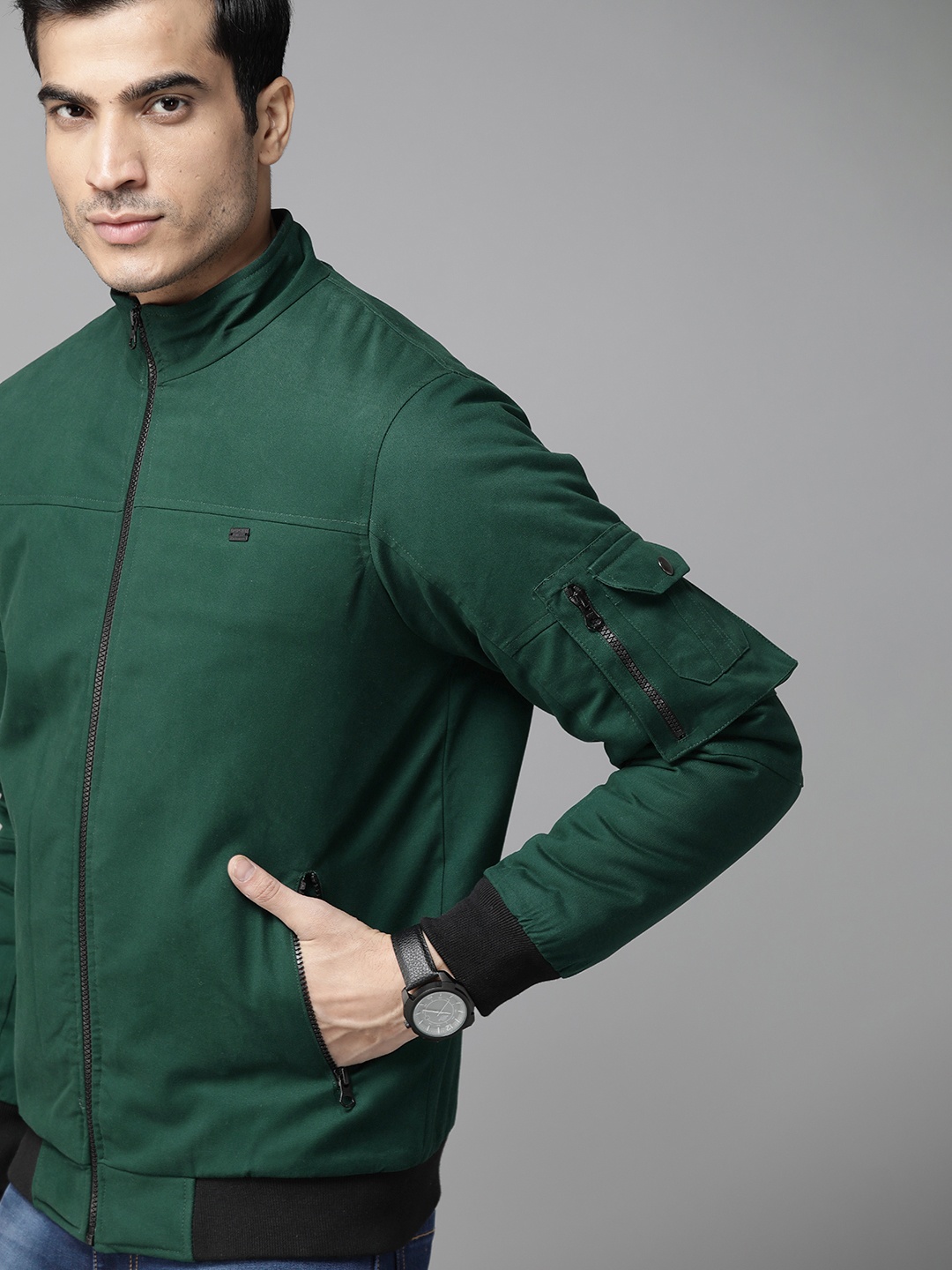 

Roadster Men Green Solid Bomber Jacket