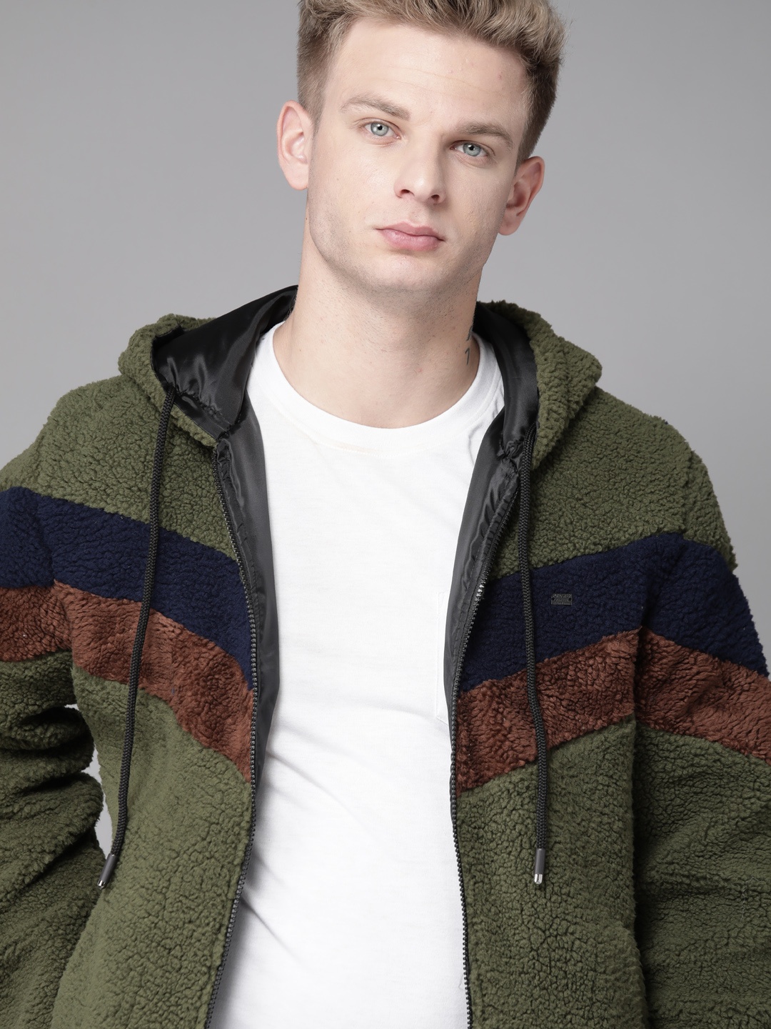 

Roadster Men Olive Green Striped Detail Padded Sherpa Jacket