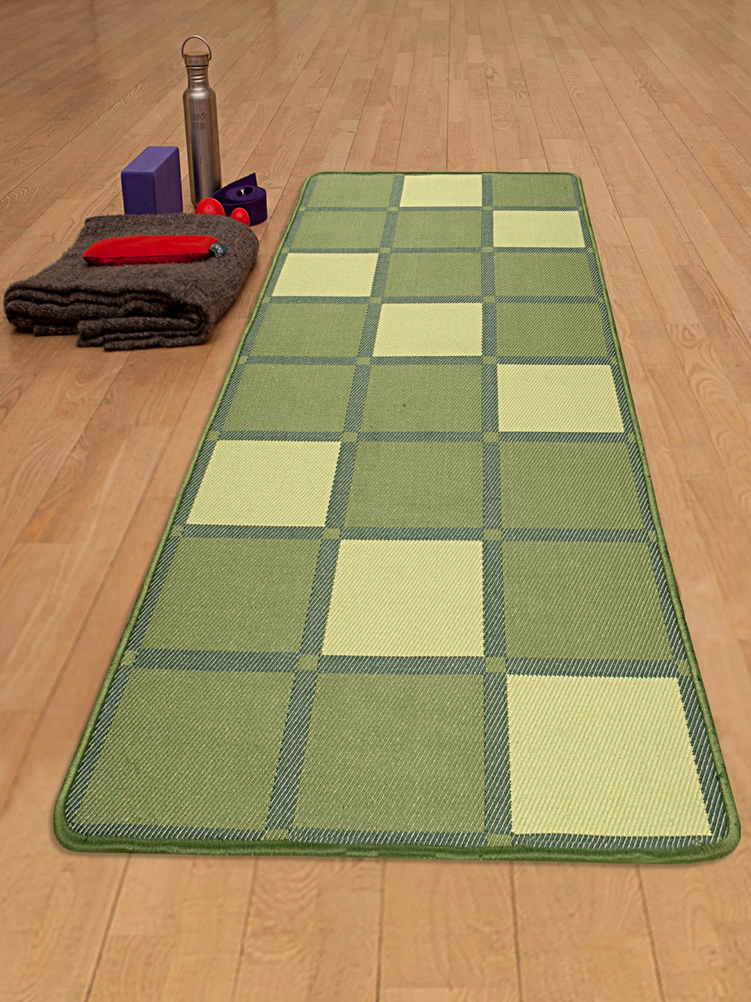 

Saral Home Wonder Life Design 8mm thick Antiskid-Long Life-Washable Yoga Mat, Green