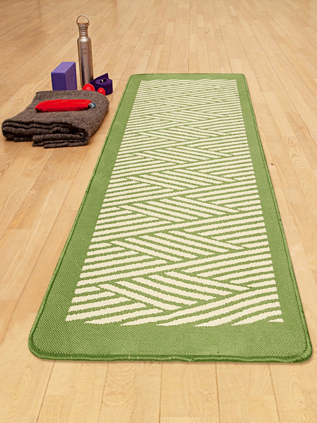 

Saral Home HandWoven Antiskid Washable Yoga Mat With Bag, Green