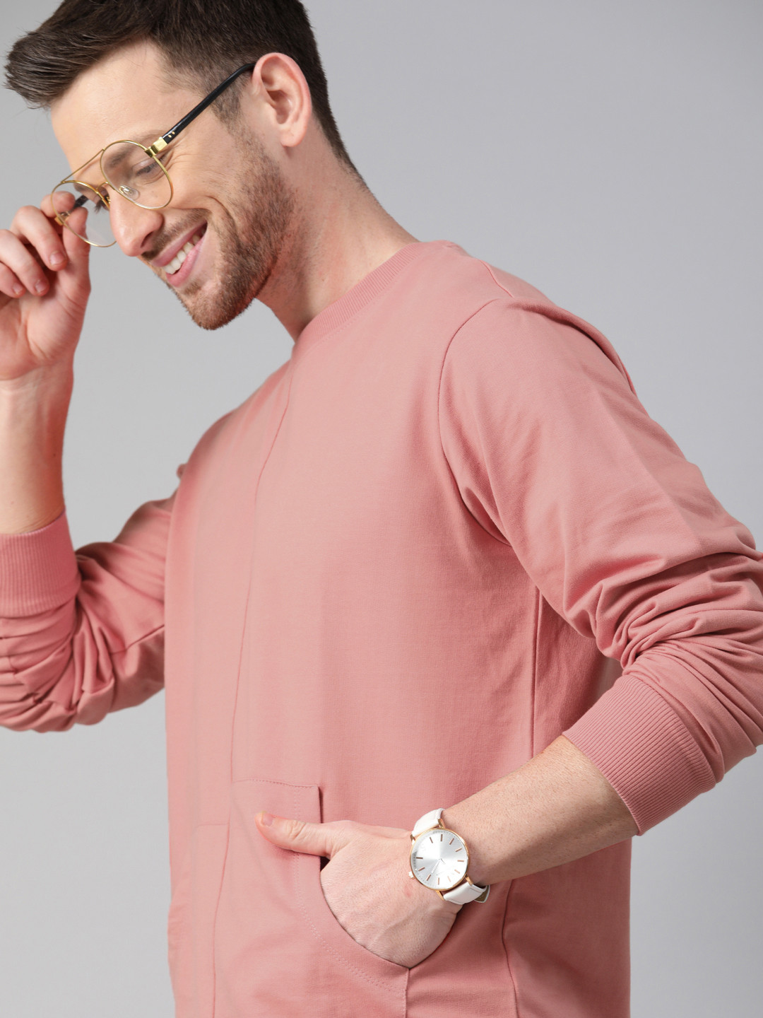 

Mast & Harbour Men Pink Solid Sweatshirt
