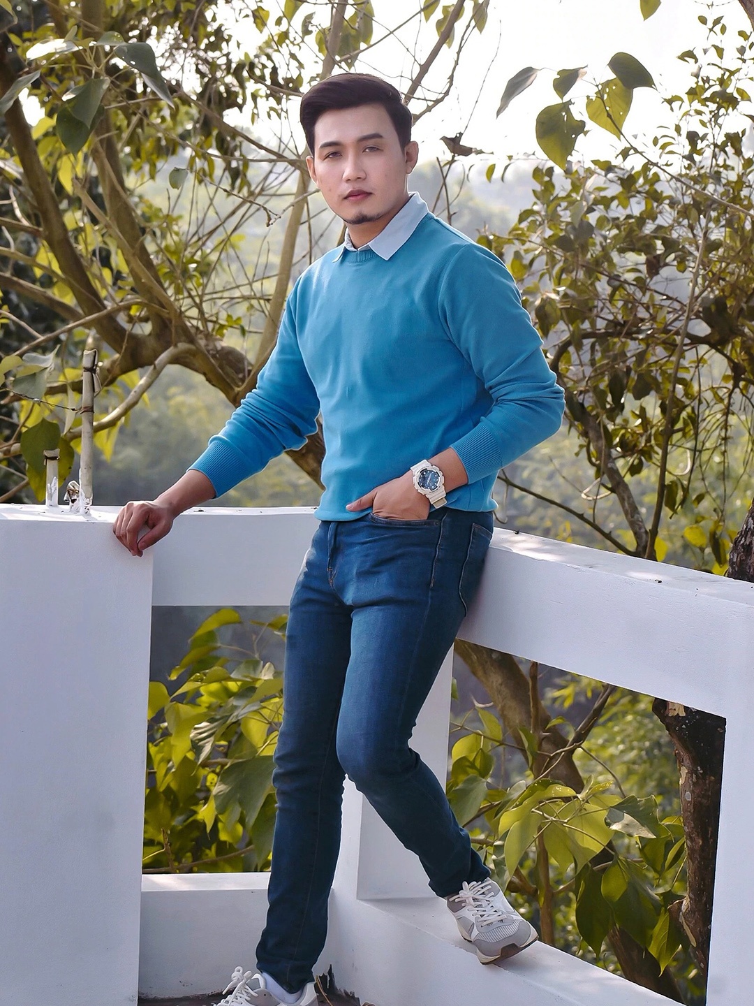 

Mast & Harbour Men Blue Solid Pullover