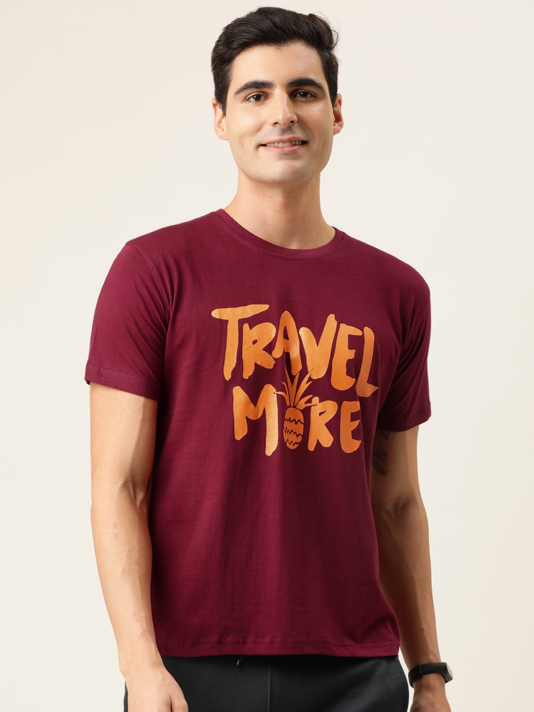 

BE AWARA Men Maroon Typography Printed Round Neck Pure Cotton T-shirt