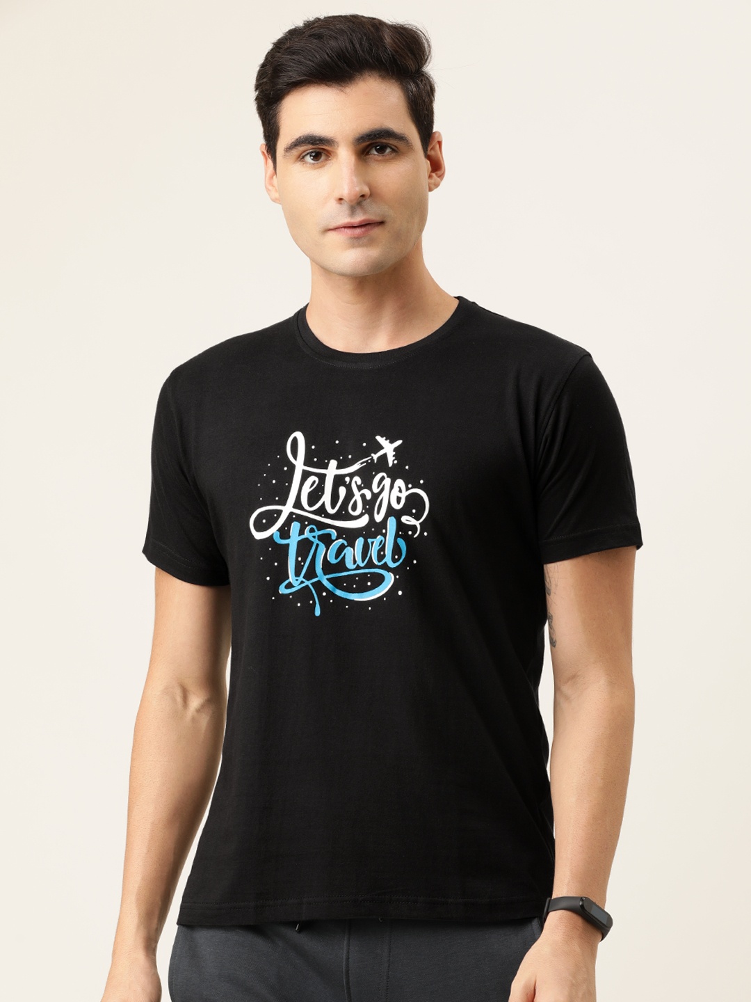 

BE AWARA Men Black Typography Printed Round Neck Pure Cotton T-shirt