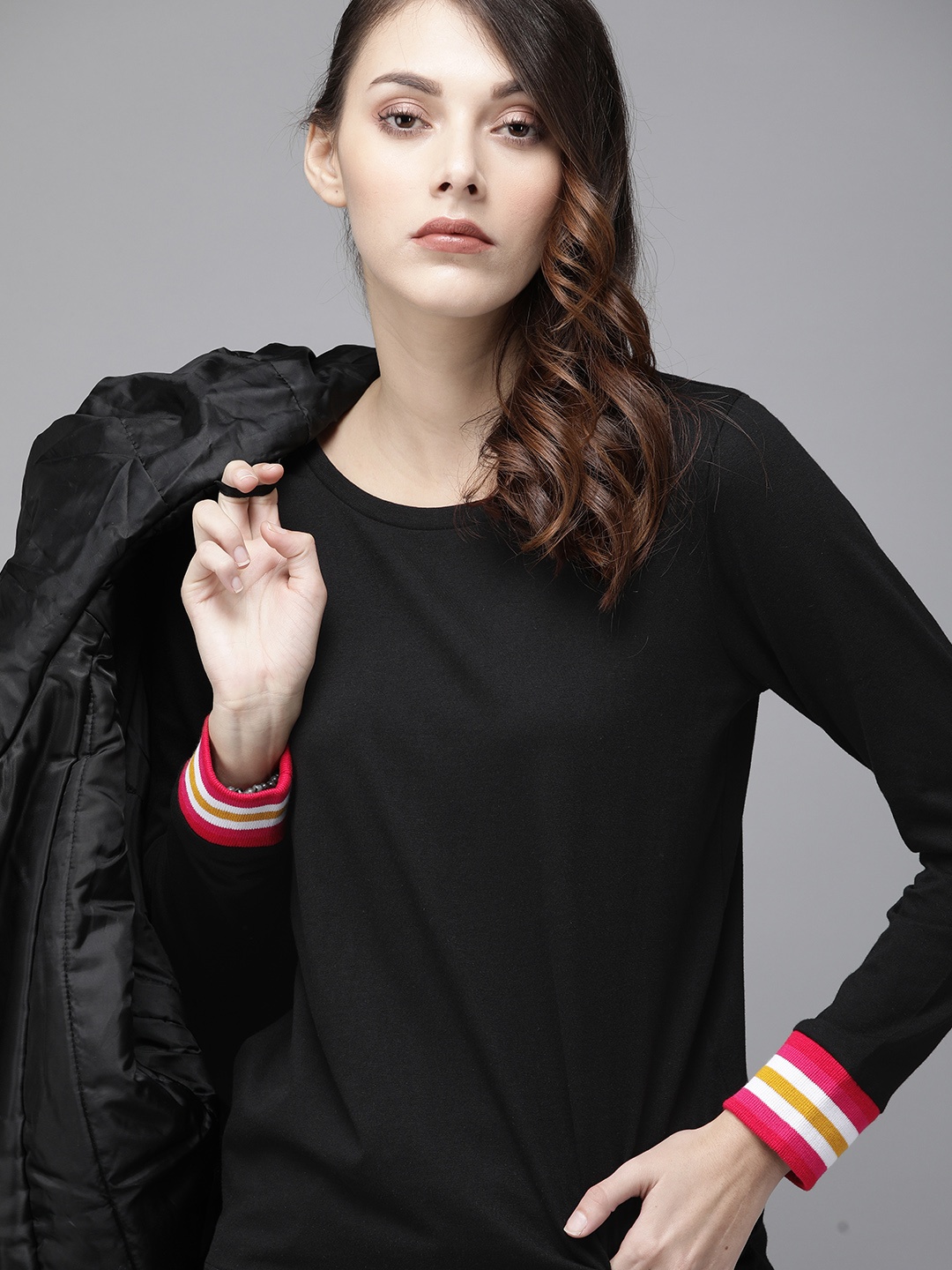 

Roadster Women Black Solid Round Neck Pure Cotton T-shirt