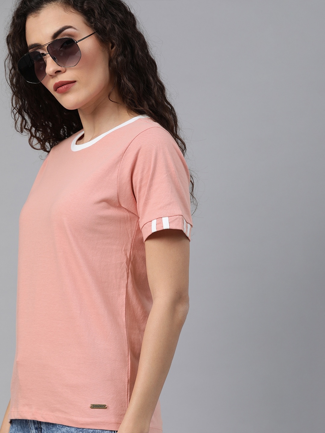 

Roadster Women Pink Solid Round Neck T-shirt