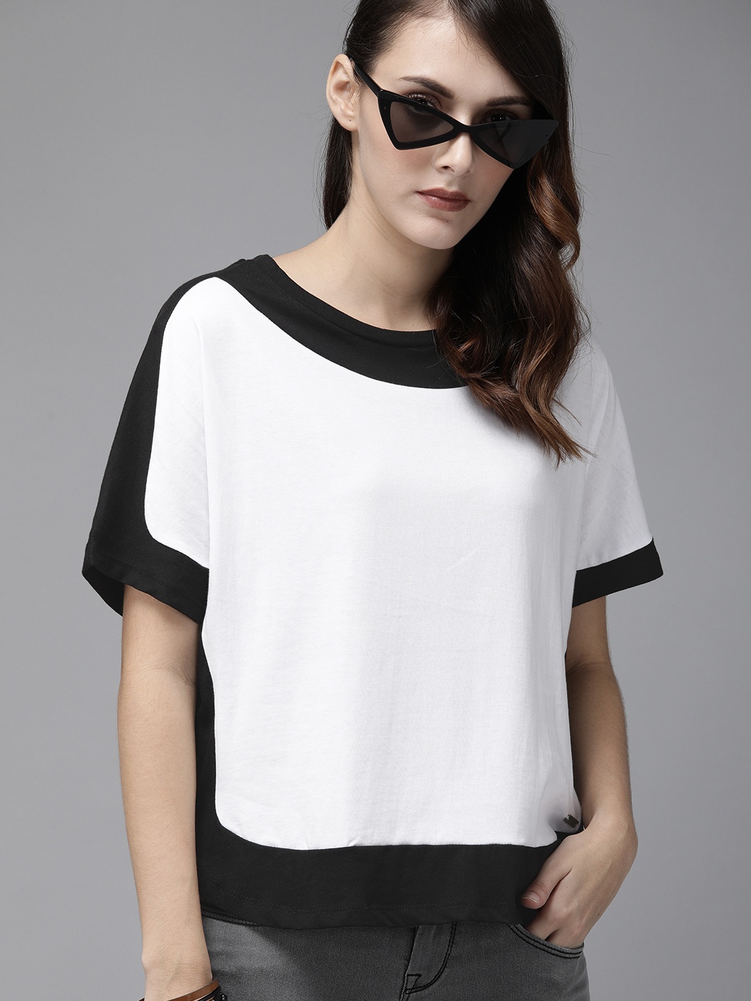 

Roadster Women White Colourblocked Round Neck Pure Cotton T-shirt