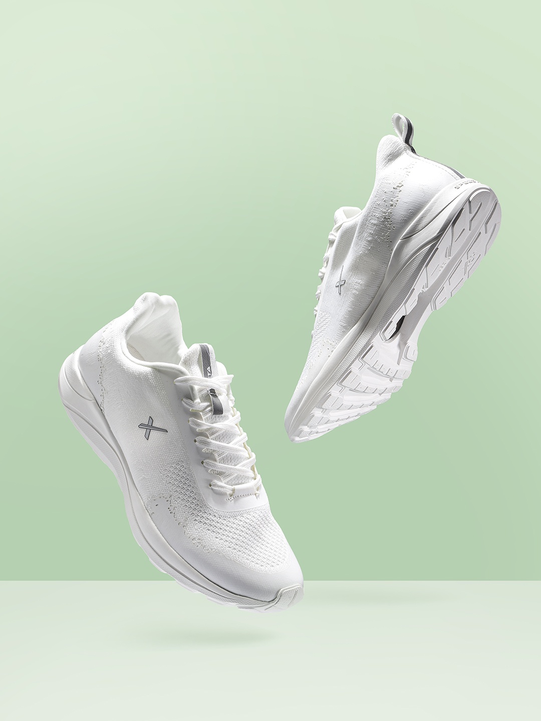 

HRX by Hrithik Roshan Men White Metalite Running Shoe