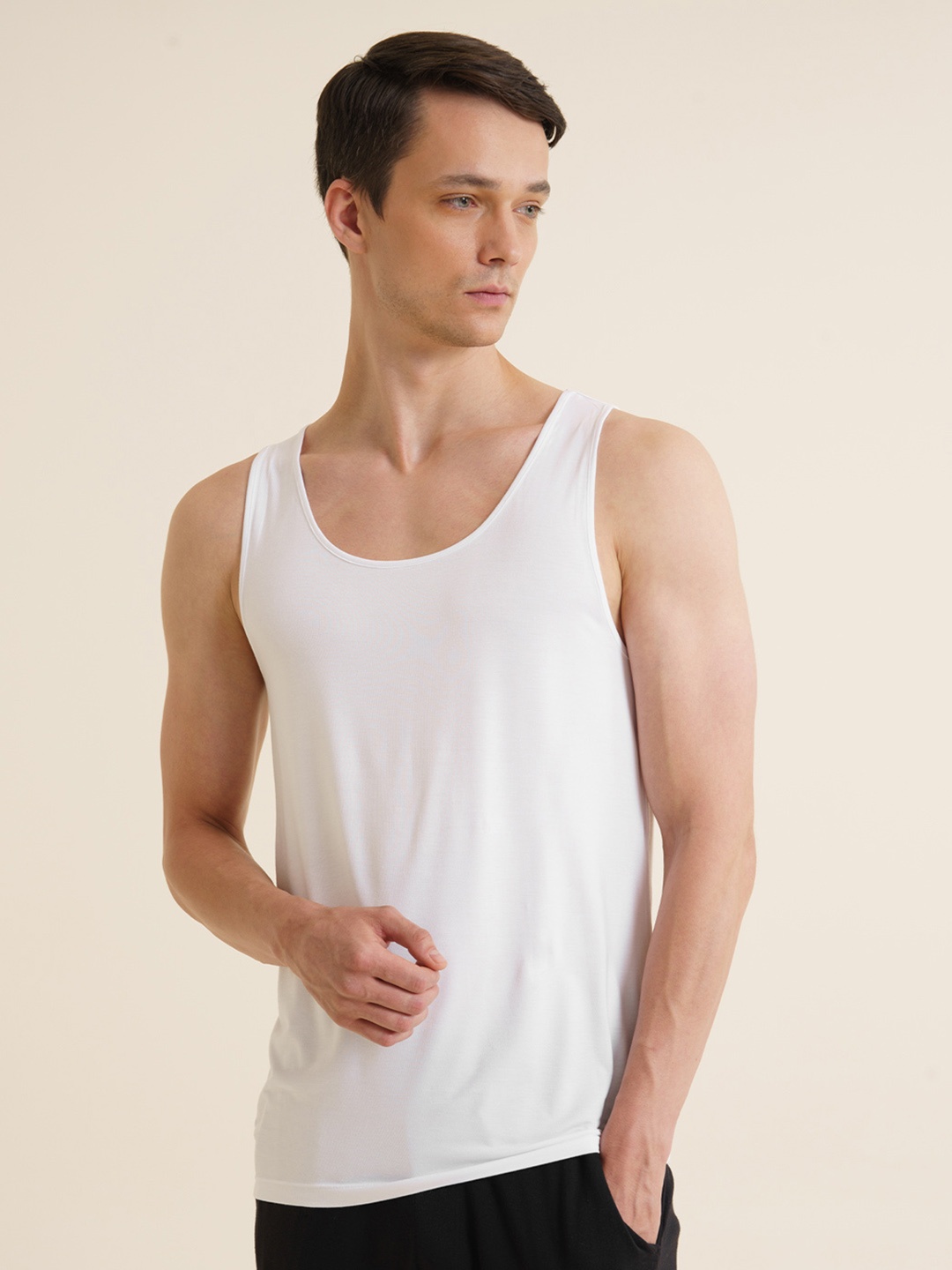 

DAMENSCH Men Bamboo Round Neck Vest DAM-VEST-BWH, Assorted