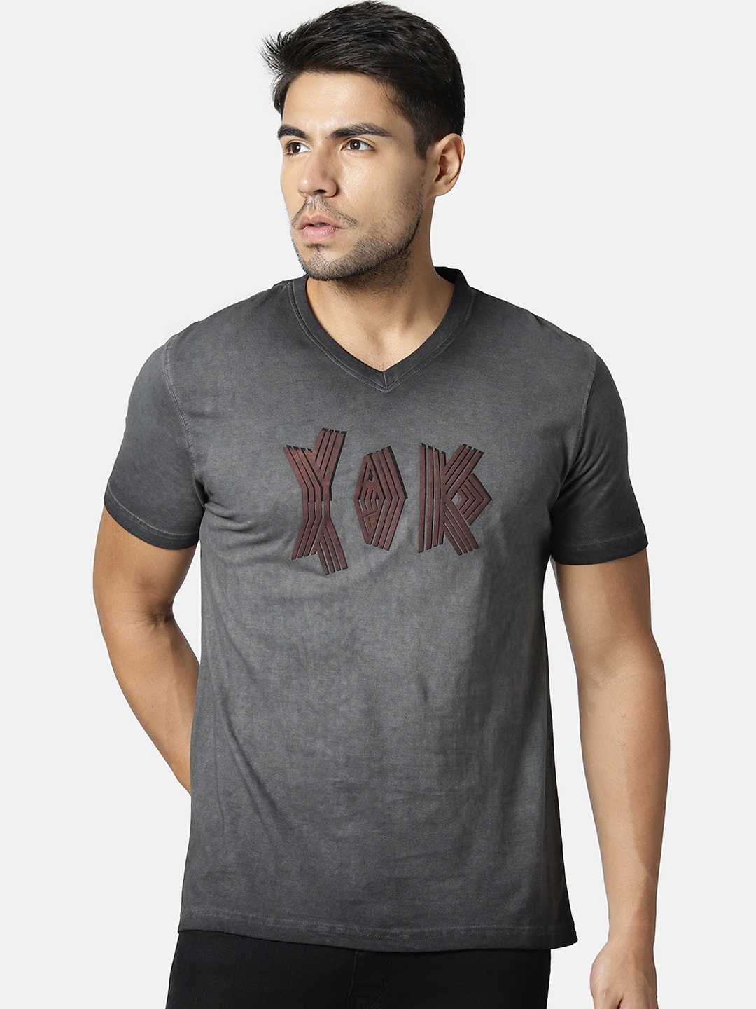 

YAK YAK Men Grey Printed V-Neck T-shirt