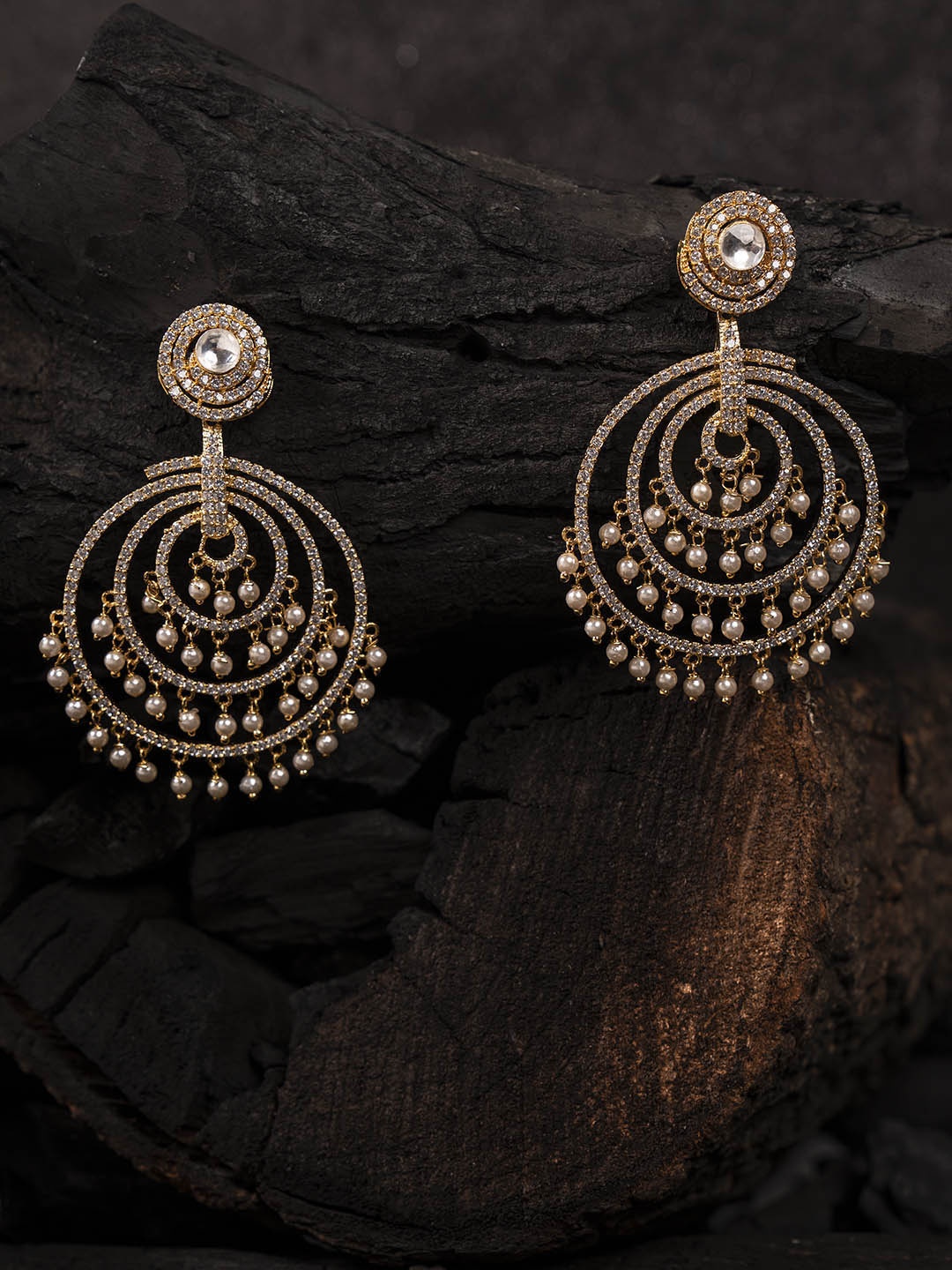 

Shoshaa Gold-Toned & Silver-Toned Circular Drop Earrings