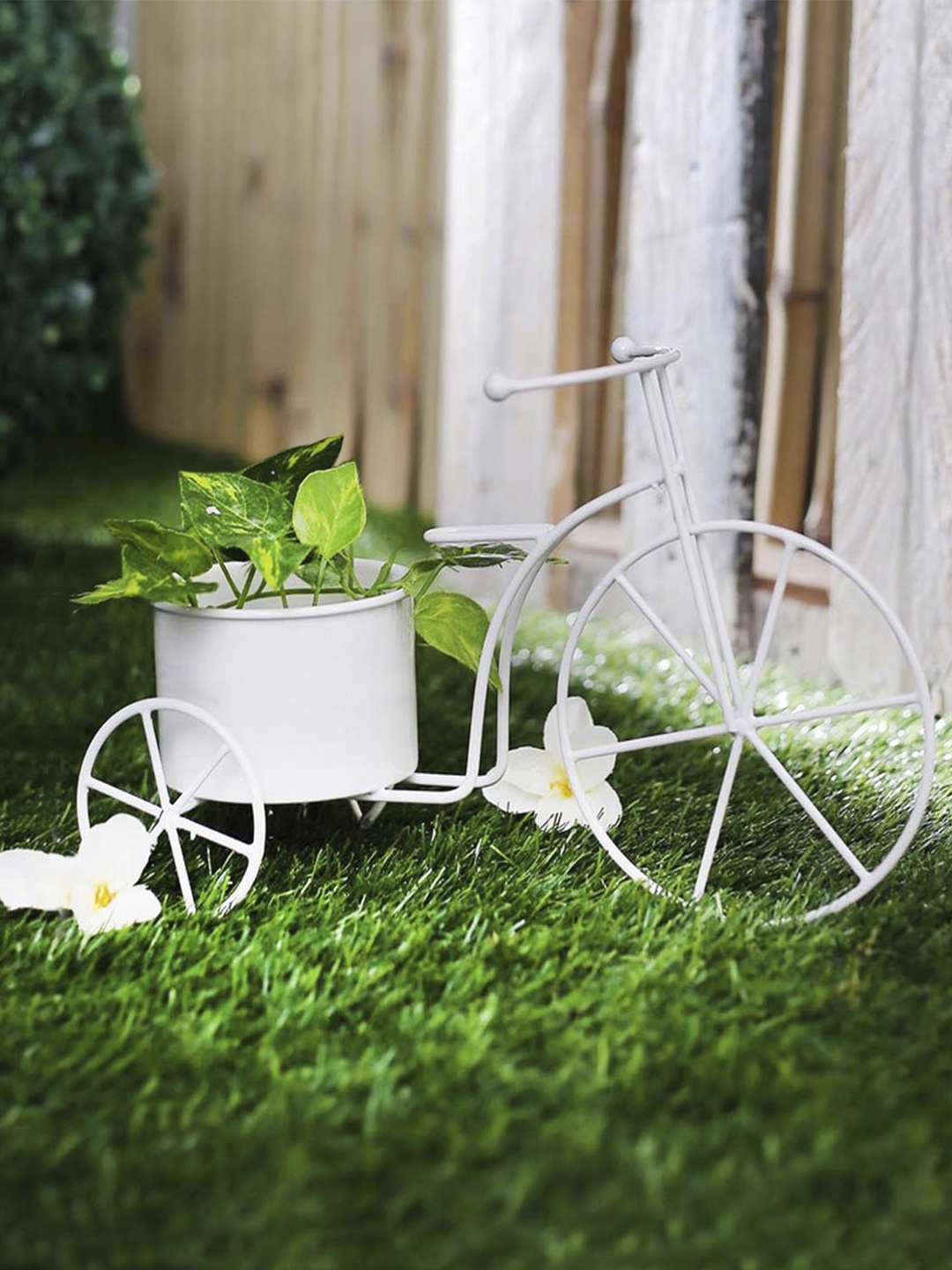 

green girgit White Cycle Planter
