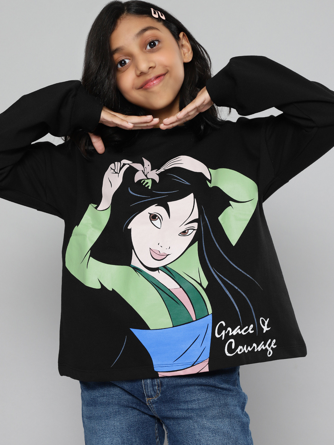 

YK Disney Girls Black & Green Mulan Print Sweatshirt