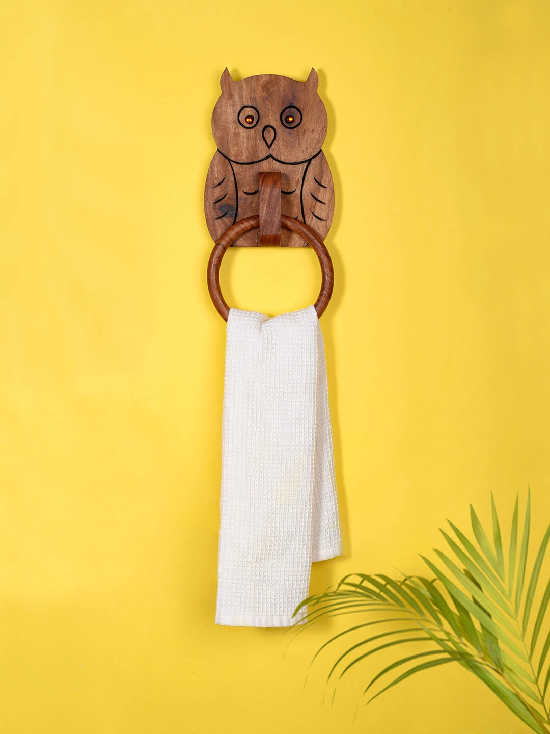 

Unravel India Brown Handcrafted Sheesham Wood Owl-Shaped Towel Holder