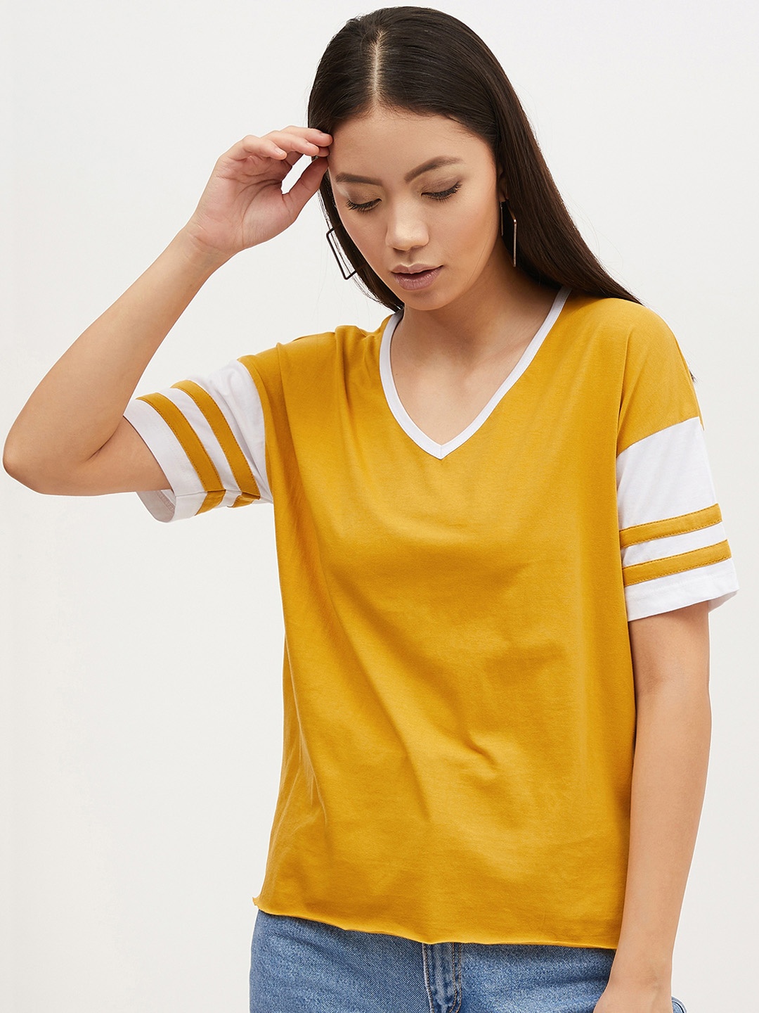 

Harpa Women Mustard Yellow & White Colorblocked V-Neck T-shirt