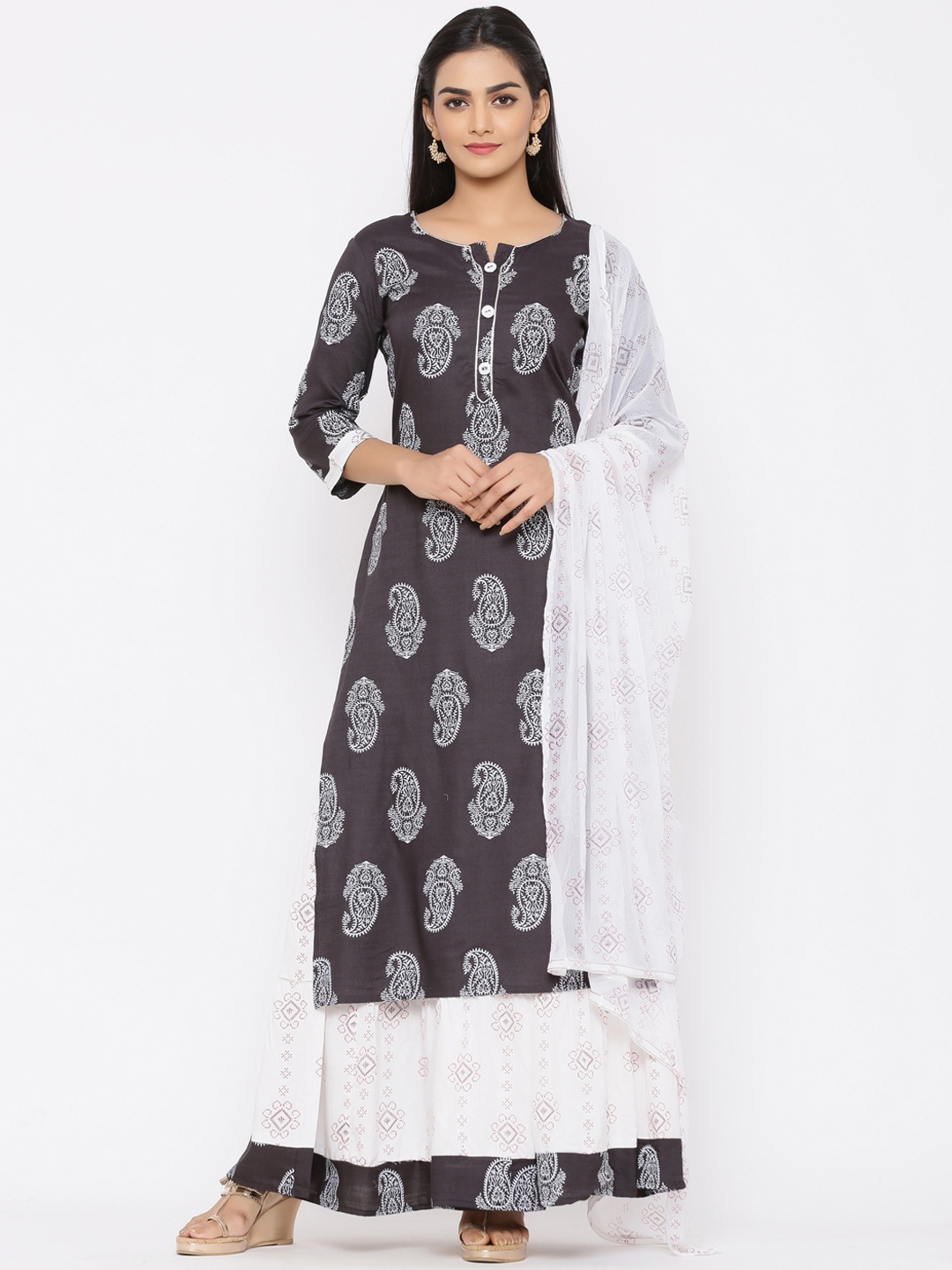 

Ishin Women Grey & White Printed Kurti with Skirt & Dupatta