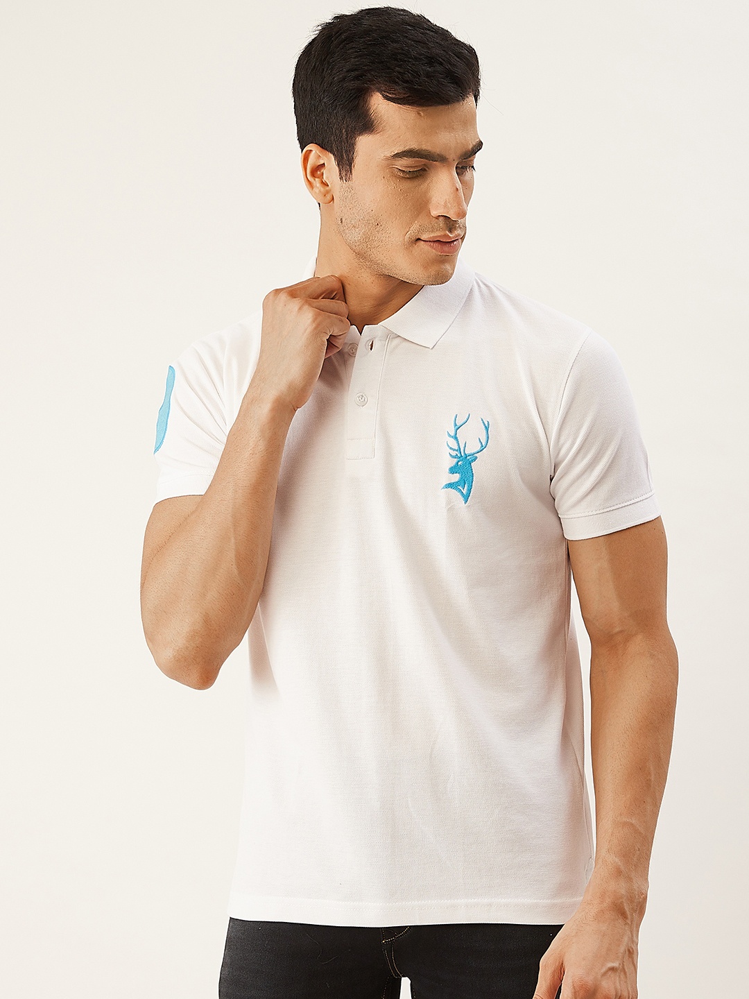 

PORTBLAIR Men White Embroidered Detail Polo Collar T-shirt