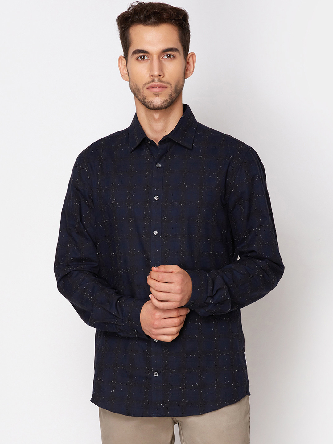 

LINDBERGH Men Navy Blue & Black Regular Fit Checked Casual Shirt