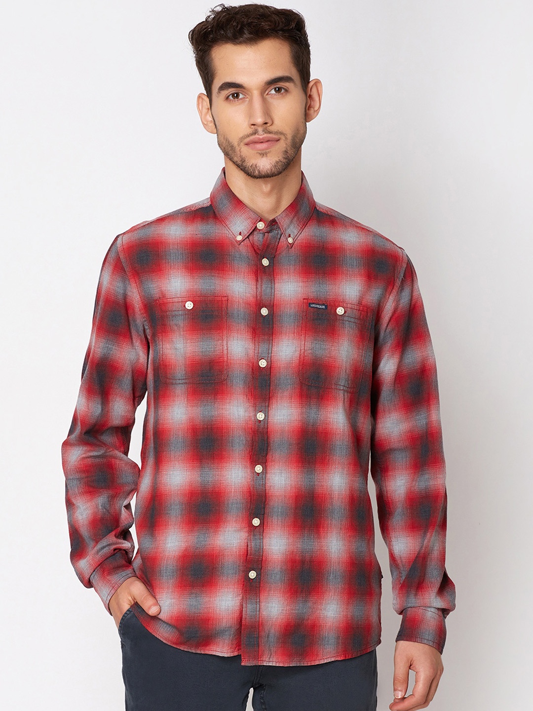 

LINDBERGH Men Red & White Regular Fit Checked Casual Shirt