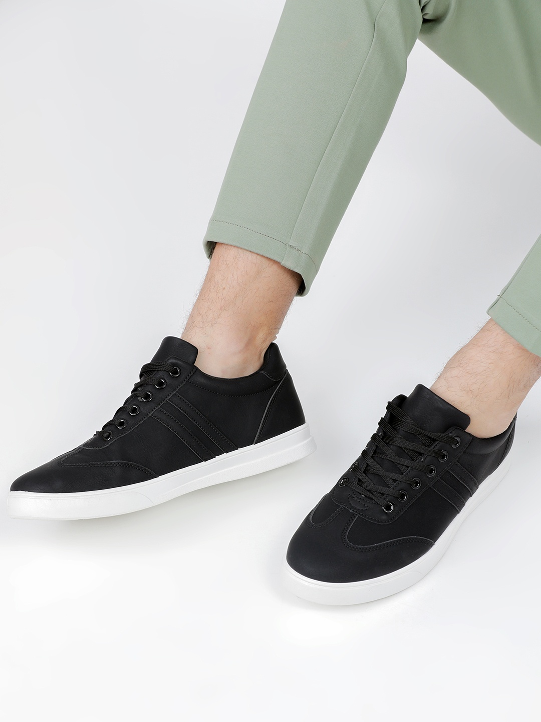 

HIGHLANDER PU LACE-UP SNEAKERS, Black