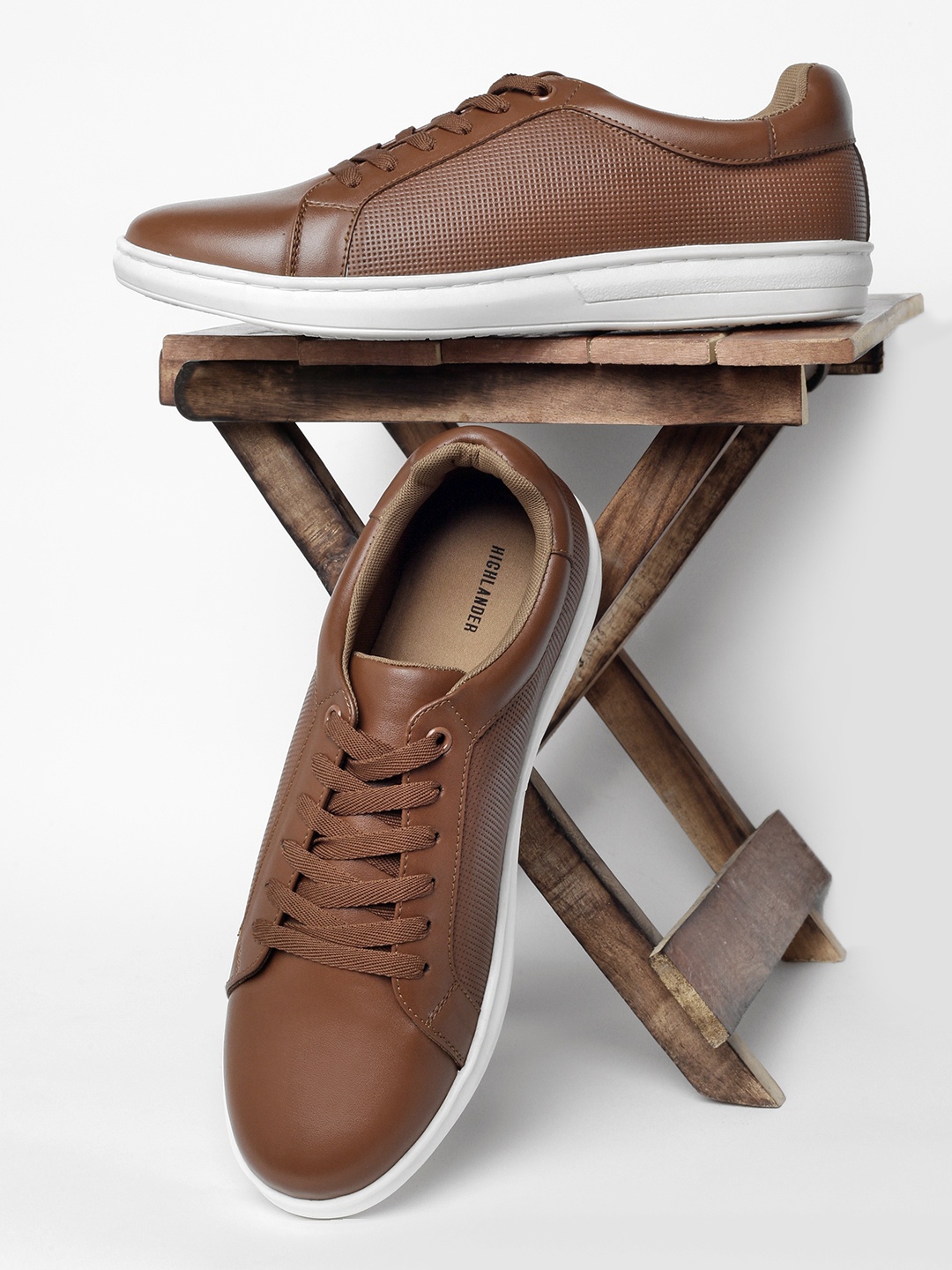 

HIGHLANDER Men PU Lace-Up Sneakers, Brown