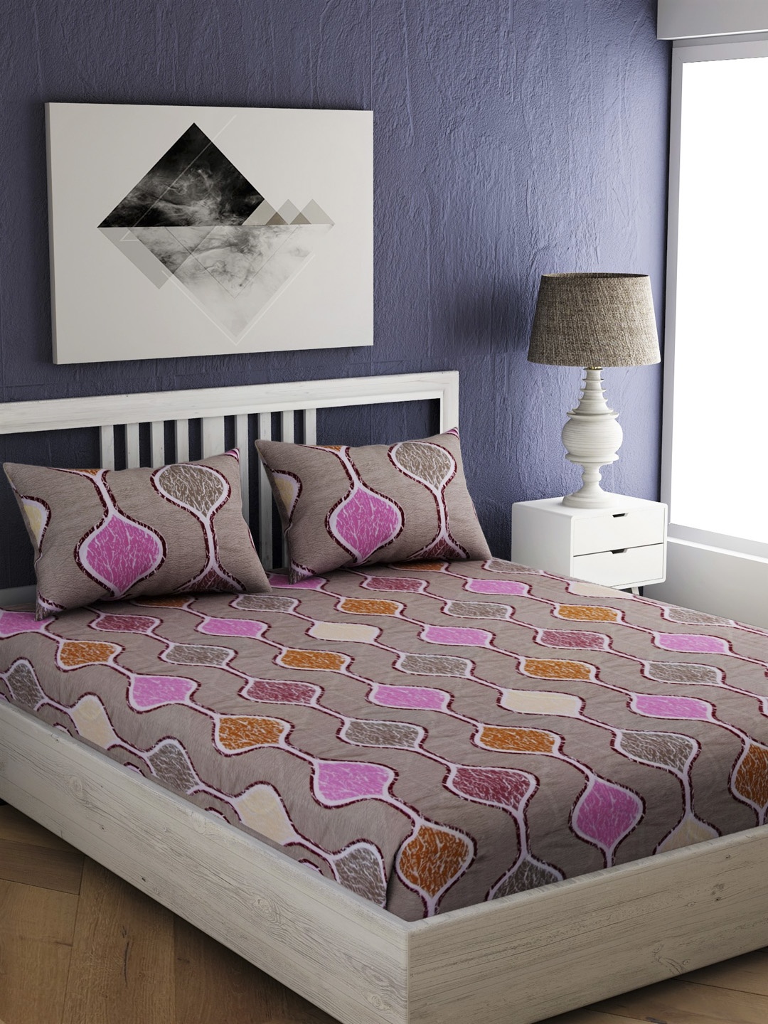 

EverHOME Grey & Pink Abstract 210 TC Cotton 1 Queen Bedsheet with 2 Pillow Covers